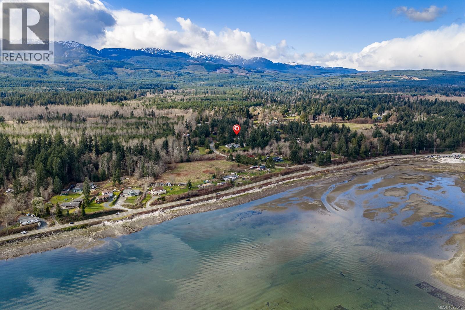 415 Holiday Rd, Fanny Bay, British Columbia  V0R 1W0 - Photo 24 - 1028048