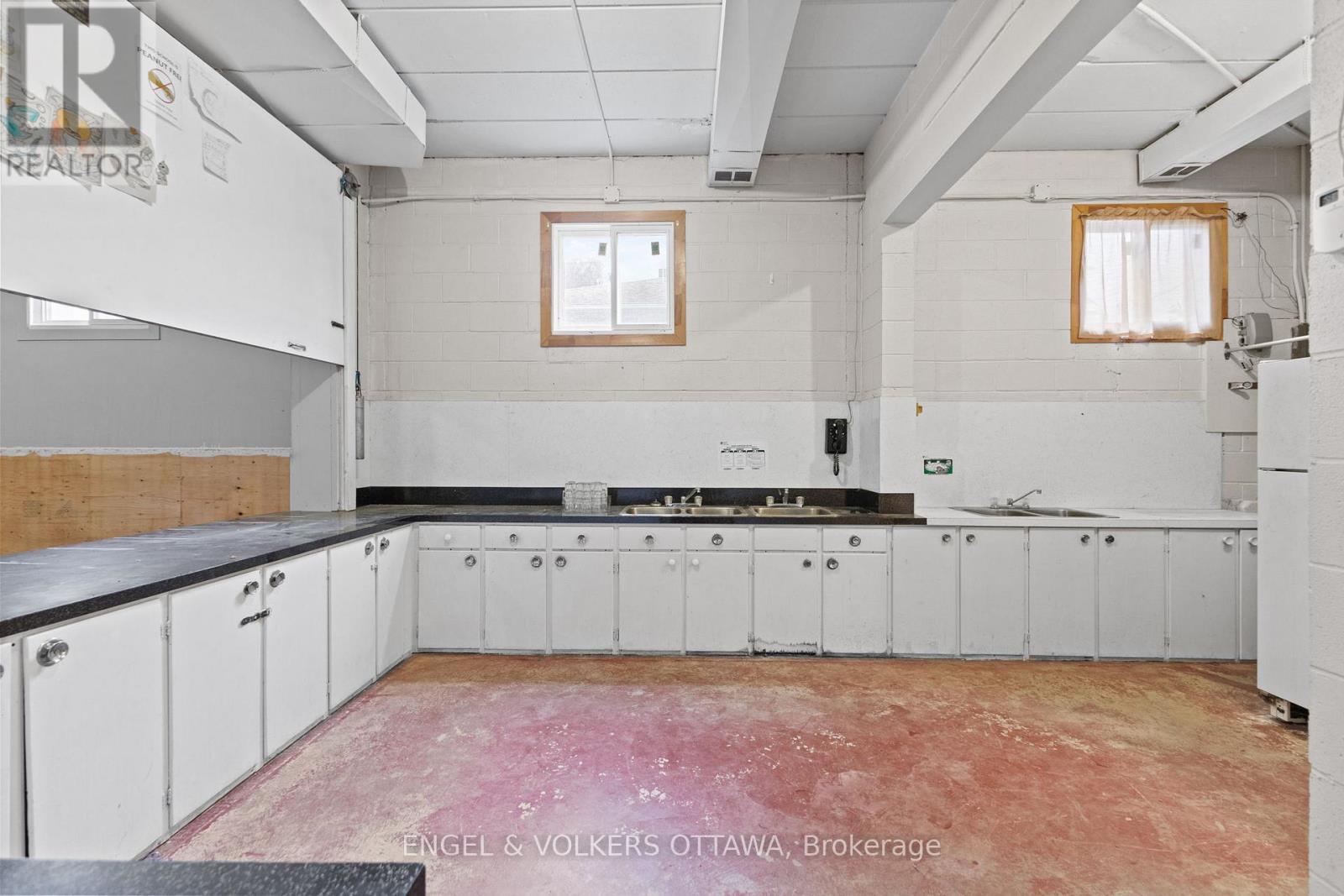 518 Church Street, North Dundas, Ontario  K0C 2K0 - Photo 12 - X12883482