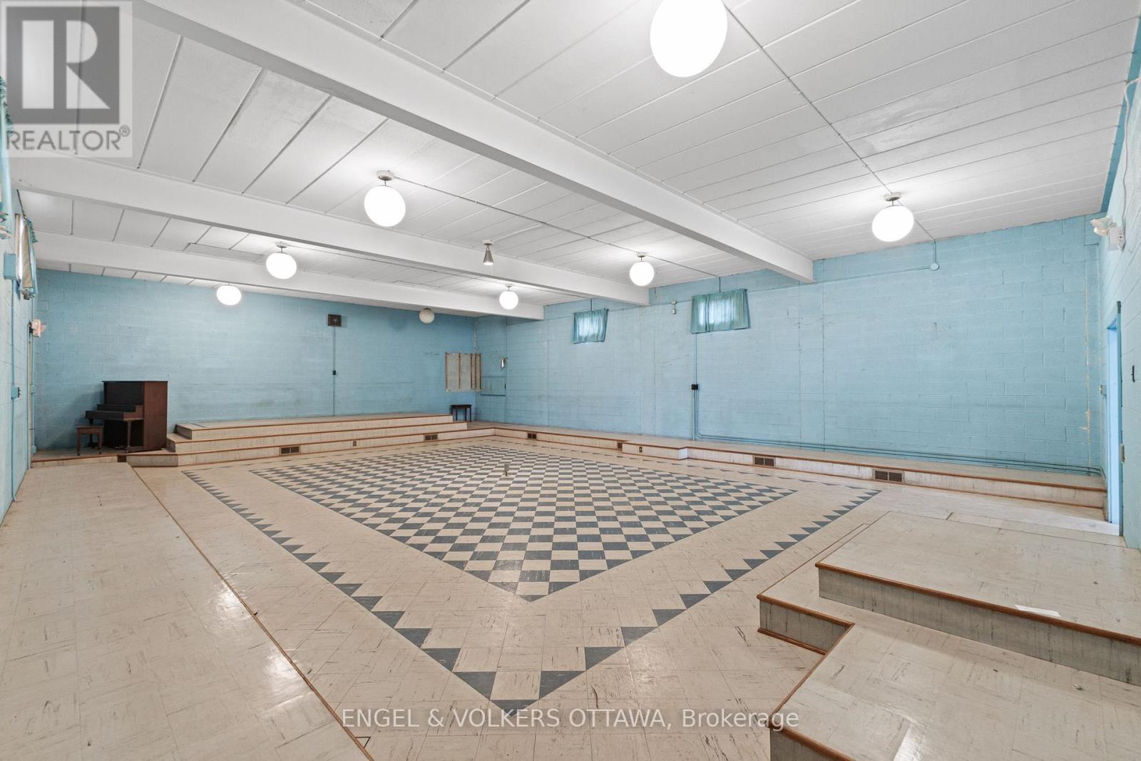 518 Church Street, North Dundas, Ontario  K0C 2K0 - Photo 6 - X12883482