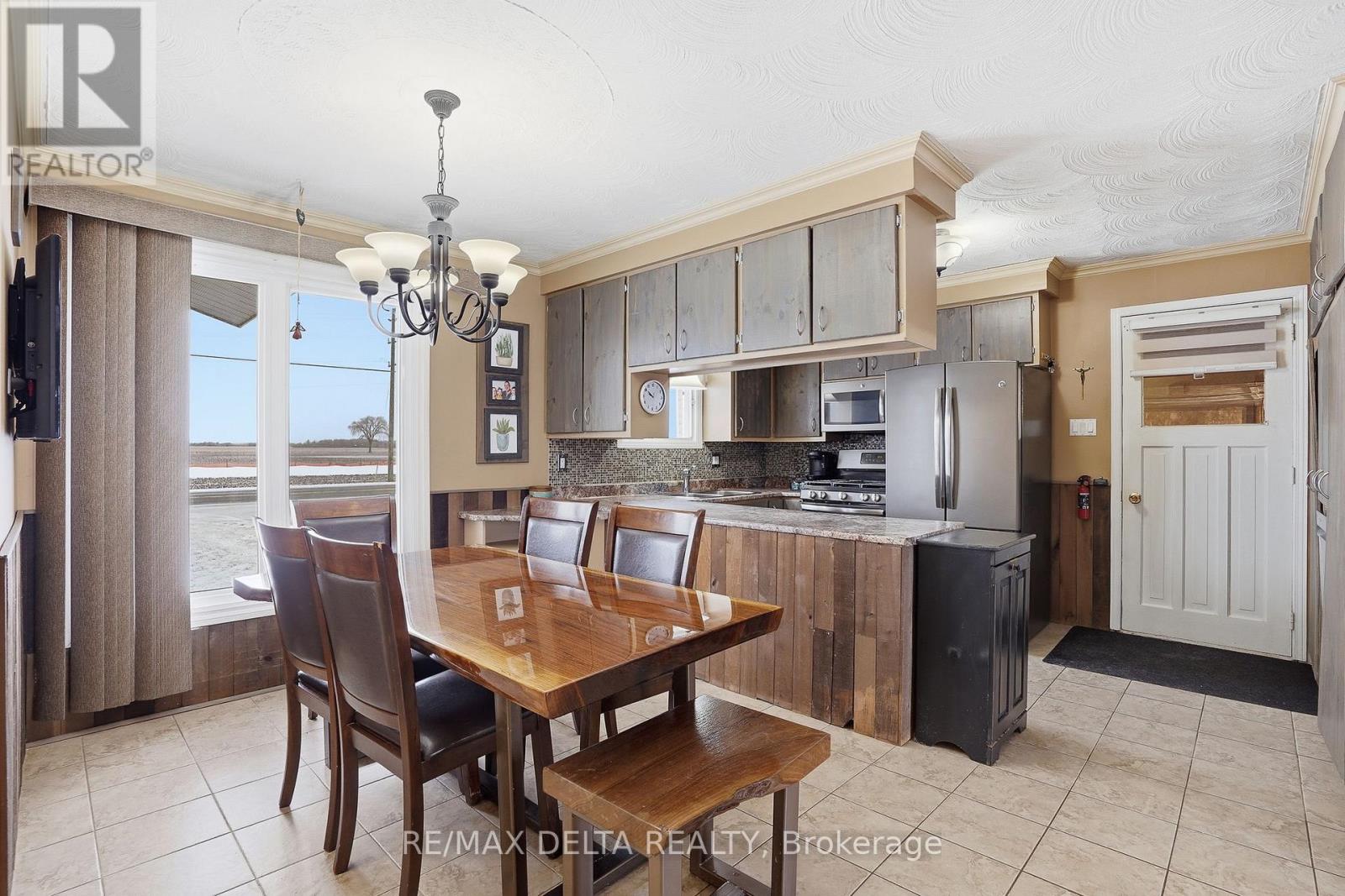 4359 County Rd 9 Road, The Nation, Ontario K0C 2B0 - Photo 4 - X12883494