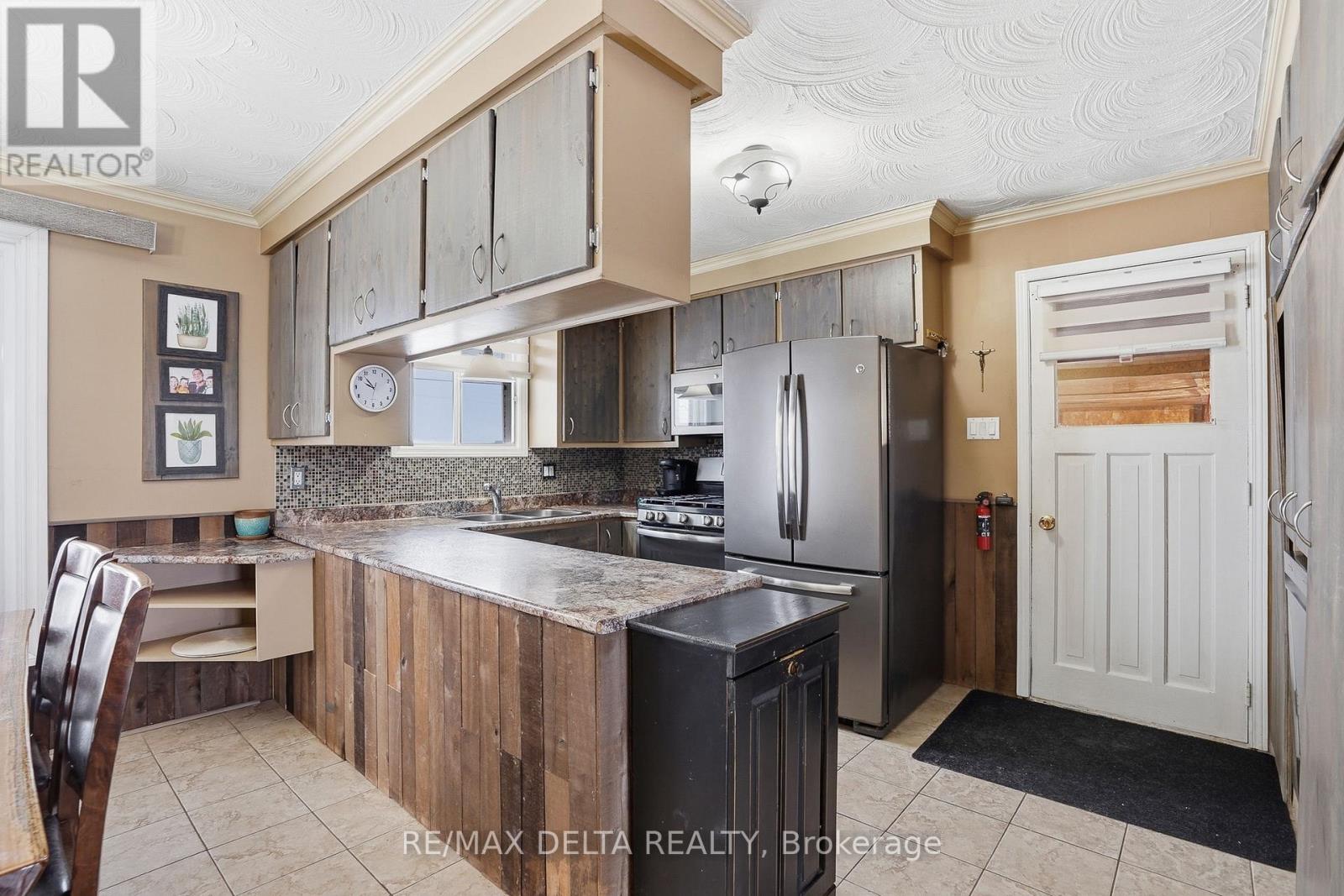 4359 County Rd 9 Road, The Nation, Ontario K0C 2B0 - Photo 6 - X12883494