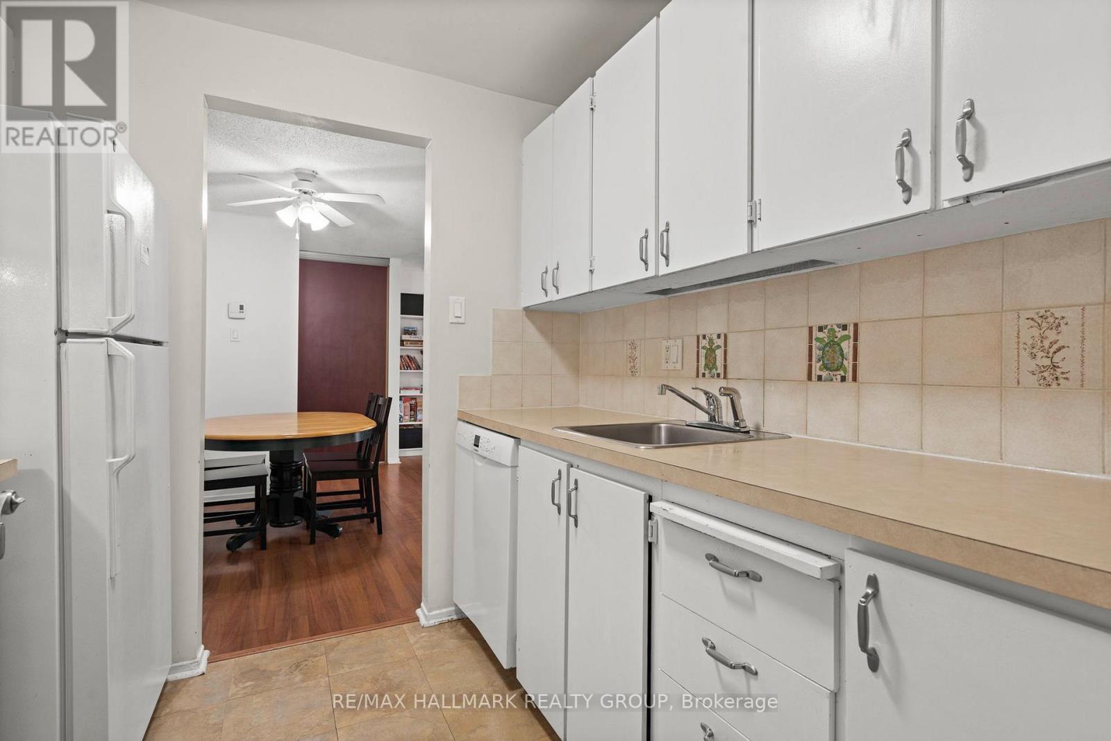 315 - 6532 Bilberry Drive, Ottawa, Ontario  K1C 4N9 - Photo 11 - X12883508