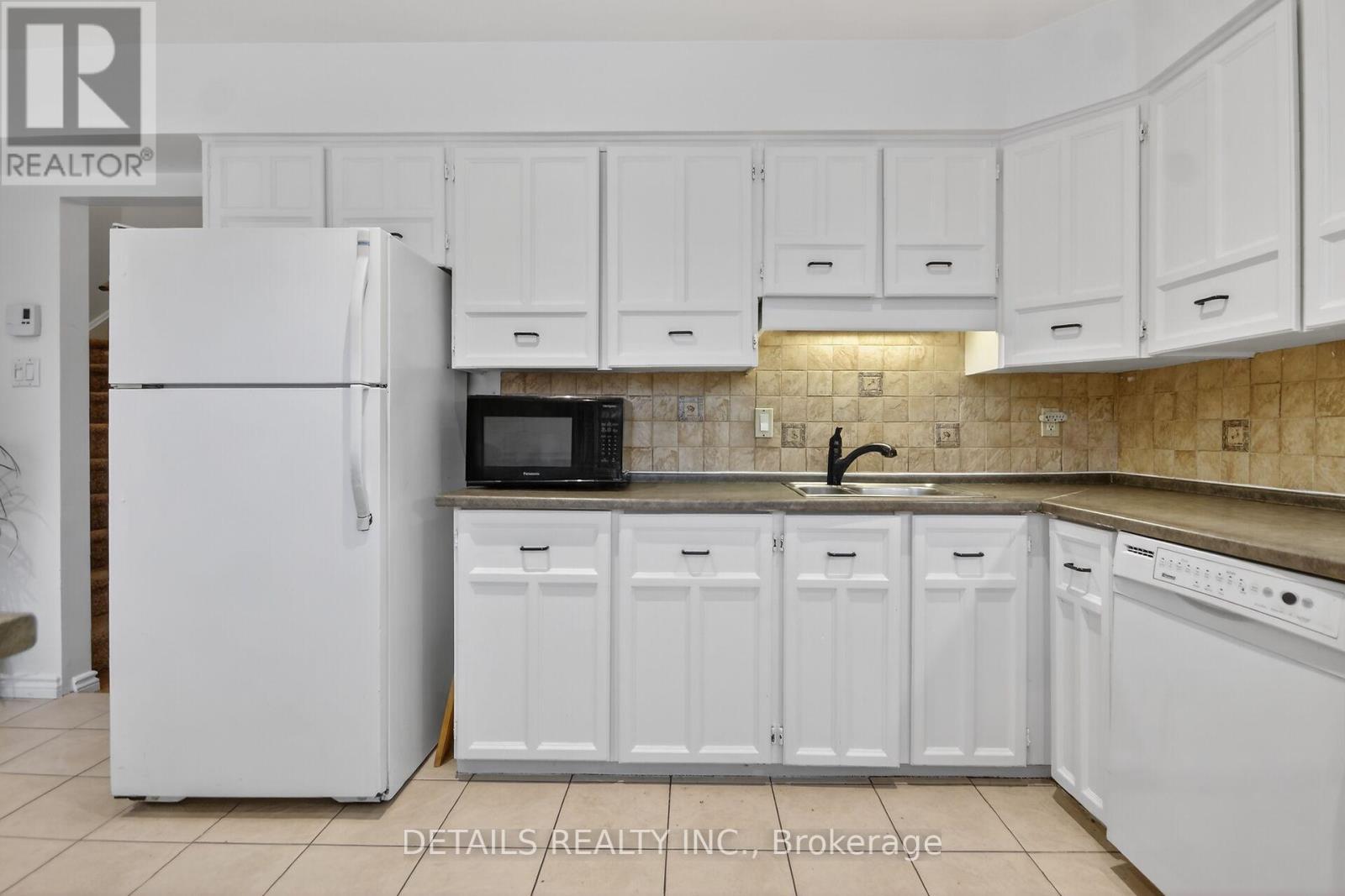 5 - 40 Appleby Private, Ottawa, Ontario  K2C 3P4 - Photo 6 - X12883514