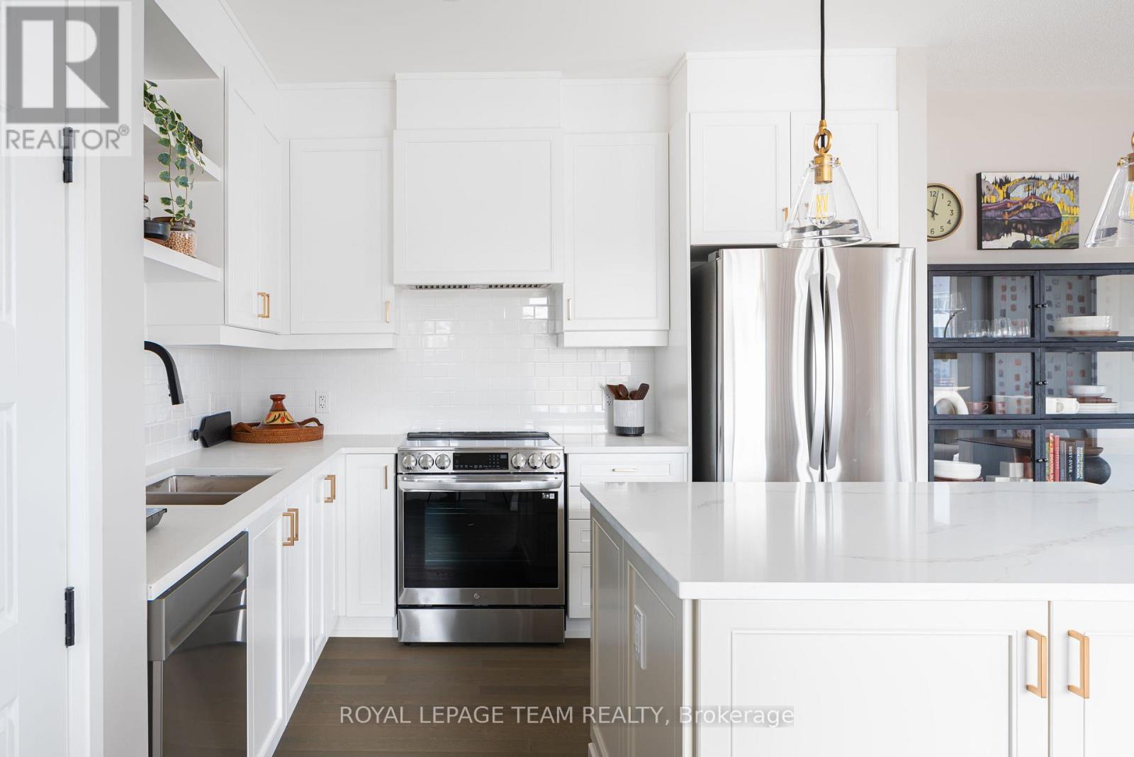 110 Monty Private, North Grenville, Ontario  K0G 1J0 - Photo 2 - X12883530