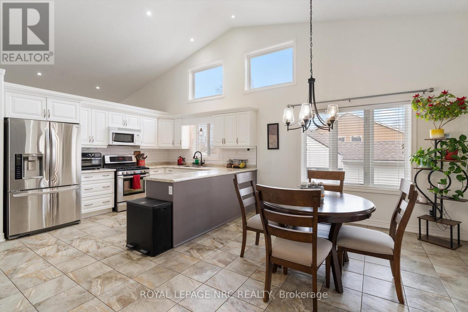 3044 Hyman Avenue, Fort Erie, Ontario  L0S 1N0 - Photo 10 - X12883488