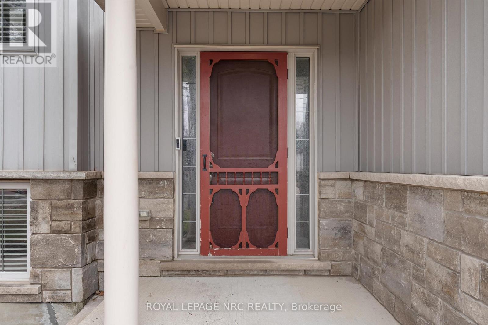 3044 Hyman Avenue, Fort Erie, Ontario  L0S 1N0 - Photo 3 - X12883488