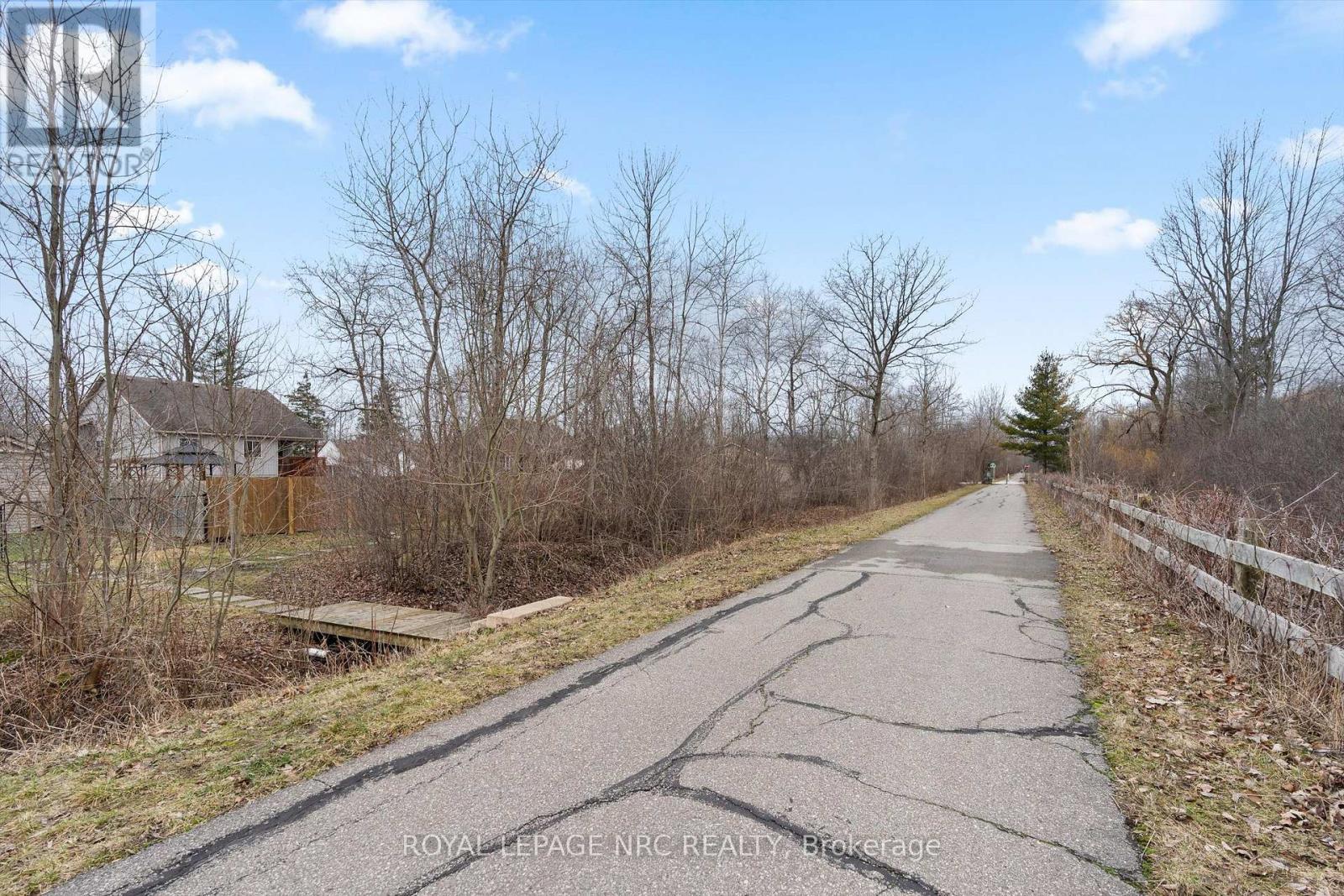 3044 Hyman Avenue, Fort Erie, Ontario  L0S 1N0 - Photo 41 - X12883488