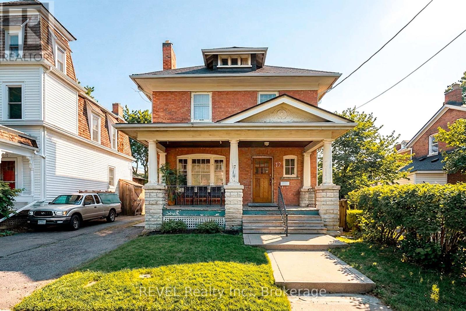 17 BEECHER STREET, st. catharines (downtown), Ontario