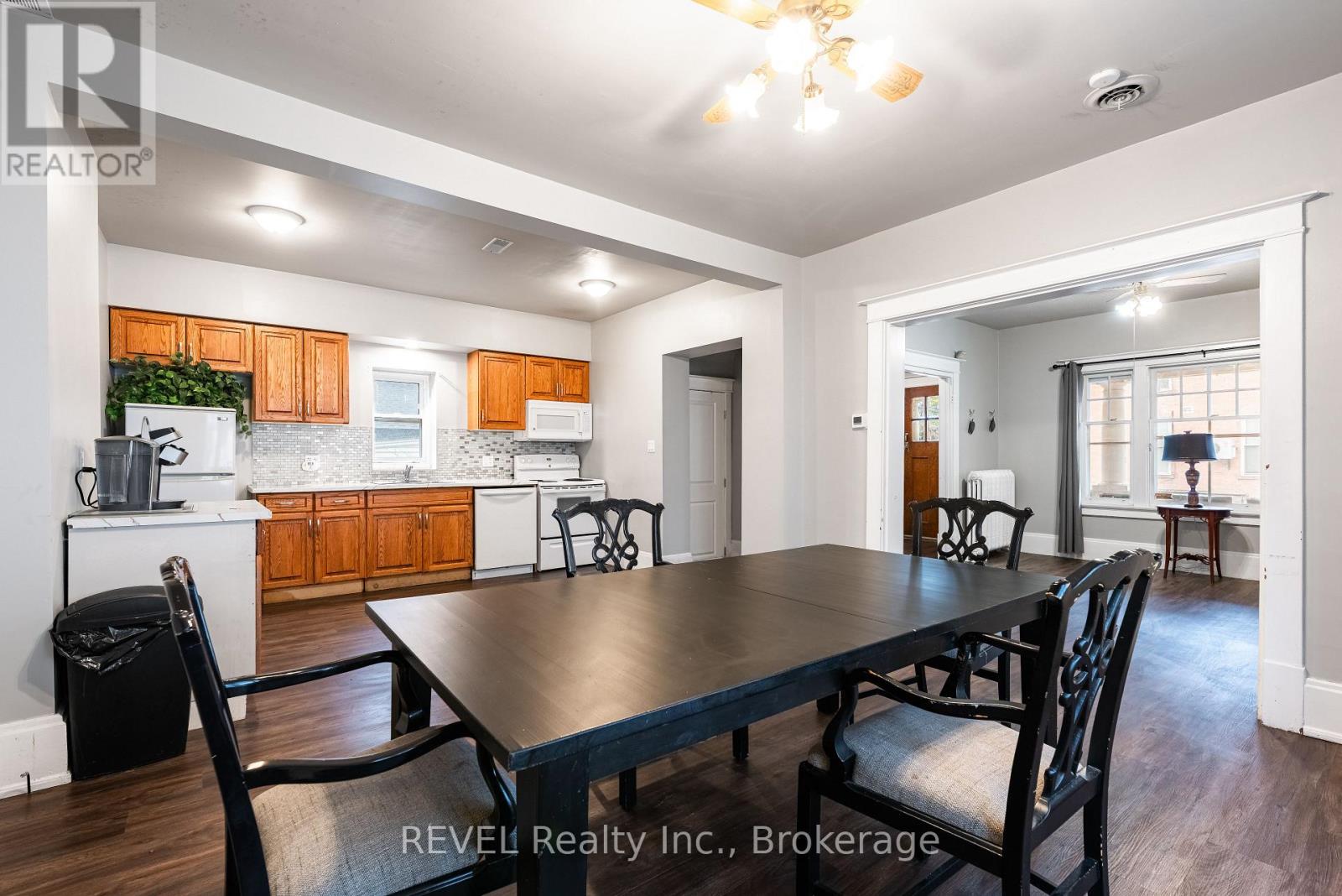 17 Beecher Street, St. Catharines, Ontario  L2R 5S4 - Photo 15 - X12883542