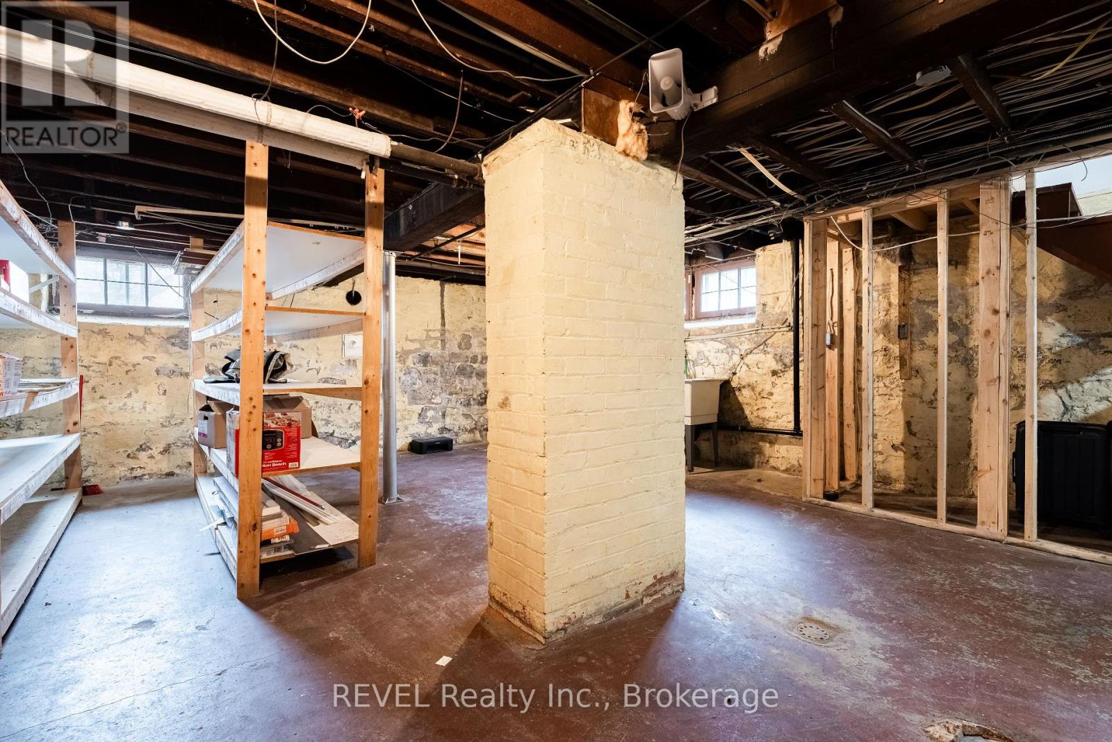 17 Beecher Street, St. Catharines, Ontario  L2R 5S4 - Photo 32 - X12883542