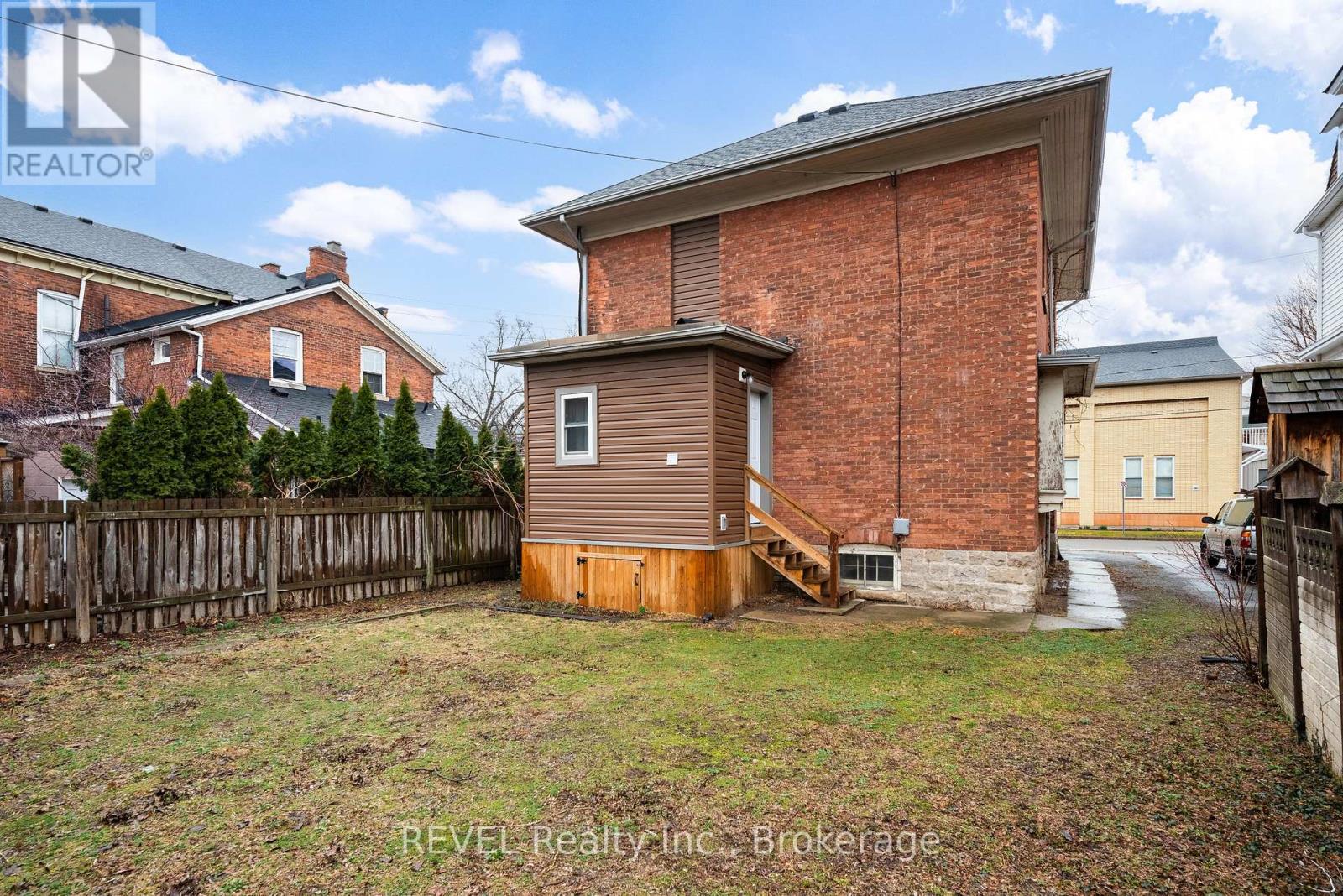 17 Beecher Street, St. Catharines, Ontario  L2R 5S4 - Photo 35 - X12883542