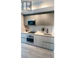 1707 - 108 PETER STREET, Toronto, Ontario