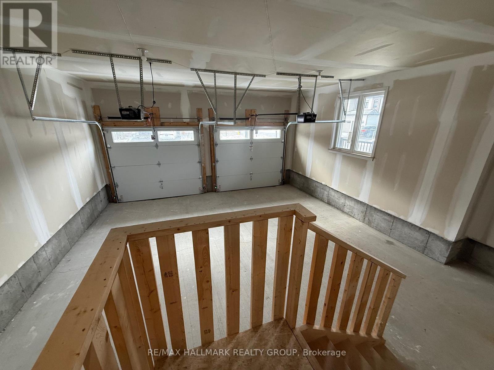 221 Gretsch Road, Ottawa, Ontario  K1T 0V6 - Photo 29 - X12877648