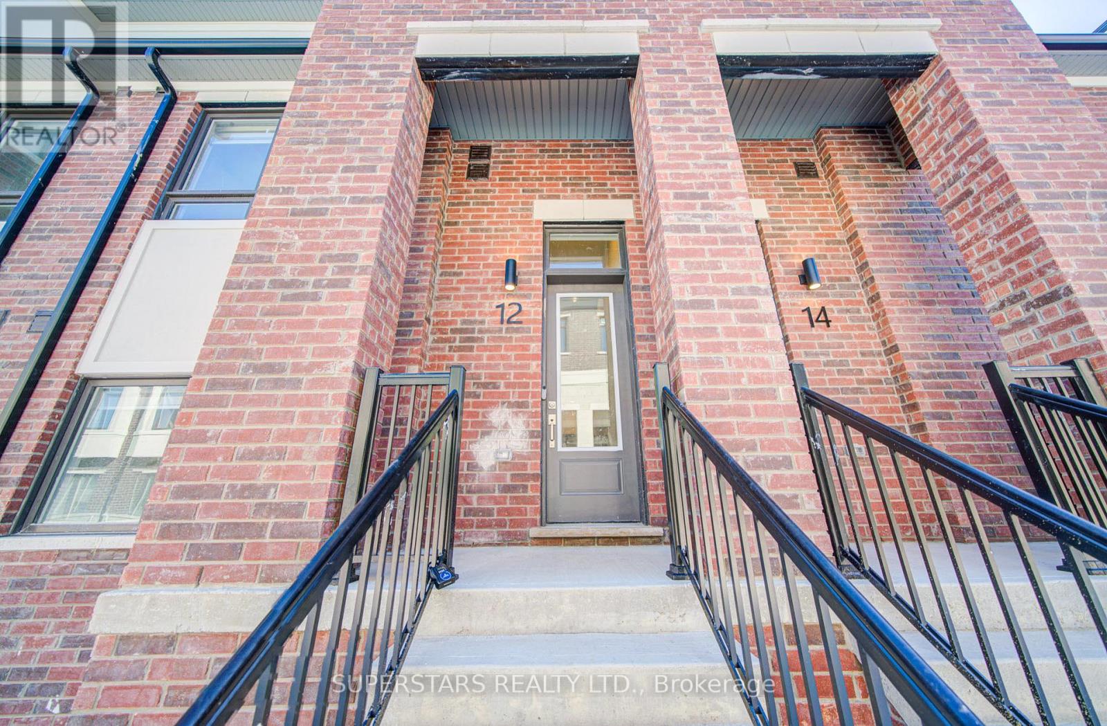 12 Chapple Lane, Richmond Hill, Ontario  L4B 0J4 - Photo 2 - N12883440