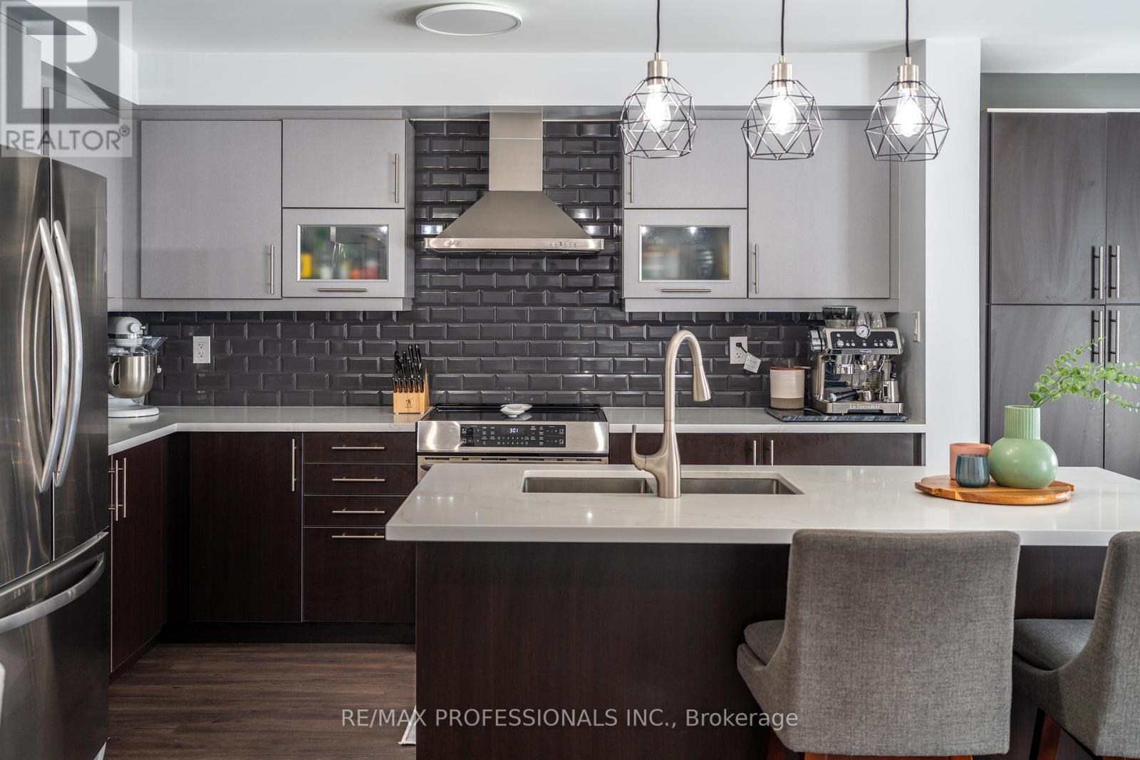 11 Givemay Street, Brampton, Ontario  L7A 0C7 - Photo 10 - W12883458