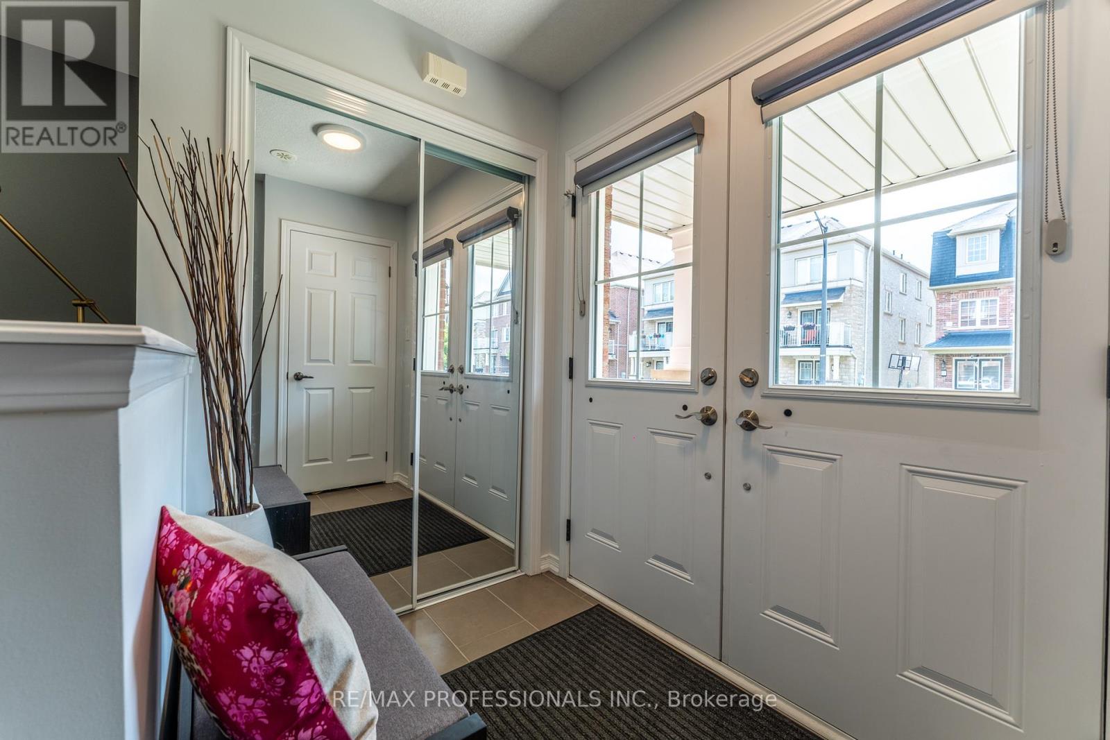 11 Givemay Street, Brampton, Ontario  L7A 0C7 - Photo 3 - W12883458