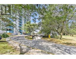 816 - 1442 LAWRENCE AVENUE W, Toronto, Ontario