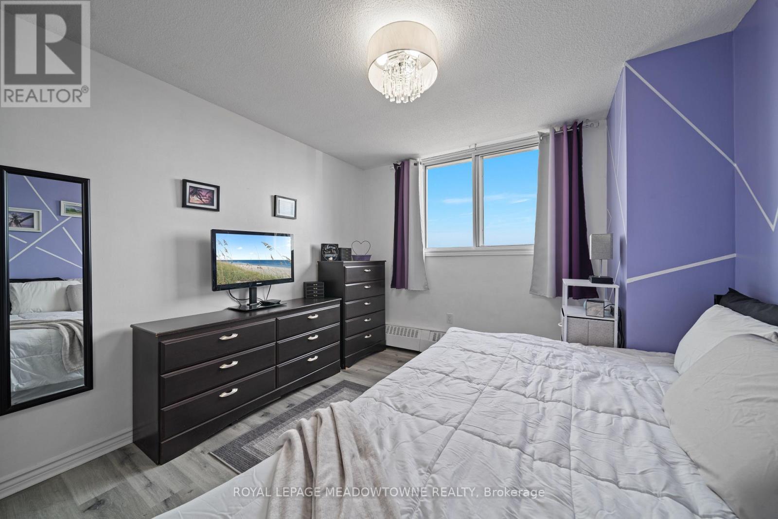 Ph #8 - 1100 Caven Street, Mississauga, Ontario  L5G 4N3 - Photo 17 - W12883496