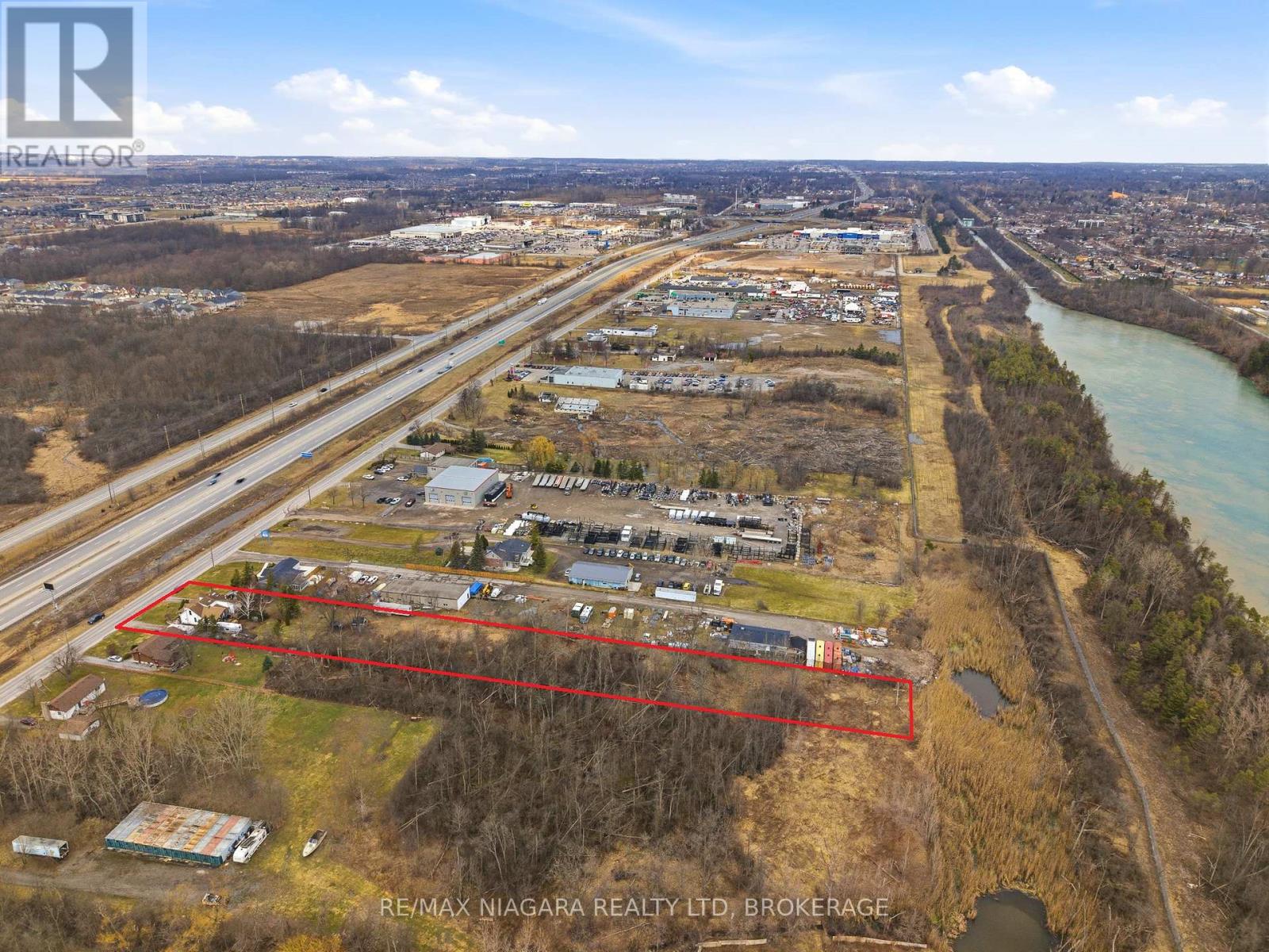 8356 Oakwood Drive, Niagara Falls, Ontario  L2E 6S5 - Photo 12 - X12871238