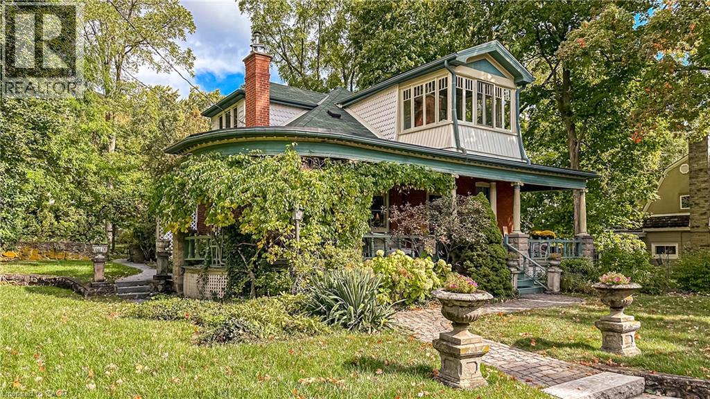 55 CAYLEY Street, Dundas, Ontario