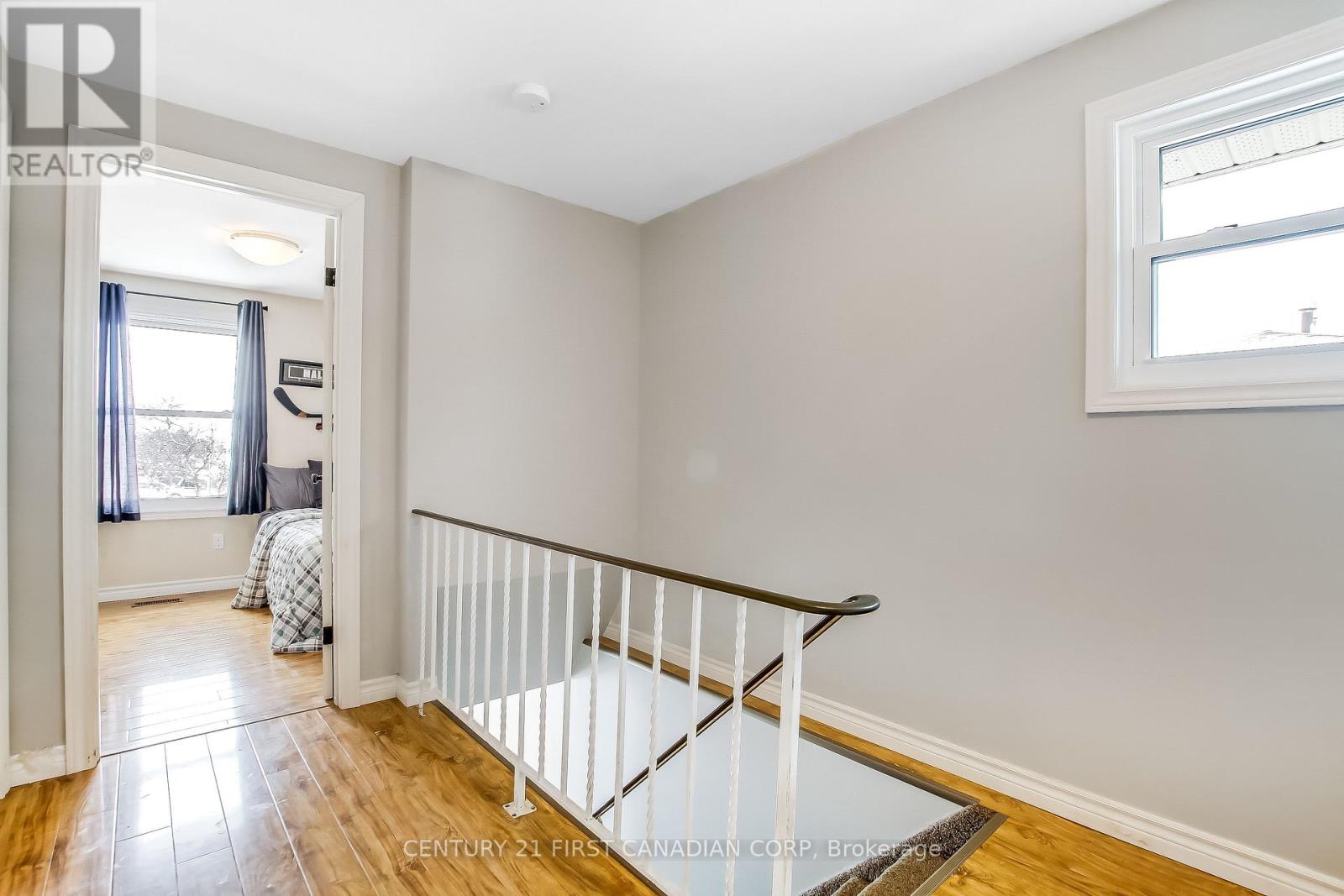 111b Symes Street, Southwest Middlesex, Ontario  N0L 1M0 - Photo 13 - X12883572