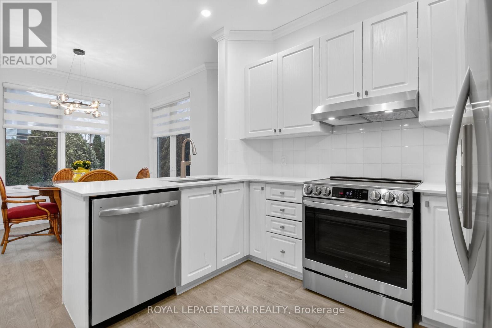 3113 Apple Hill Drive S, Ottawa, Ontario  K1T 3Z2 - Photo 17 - X12883560