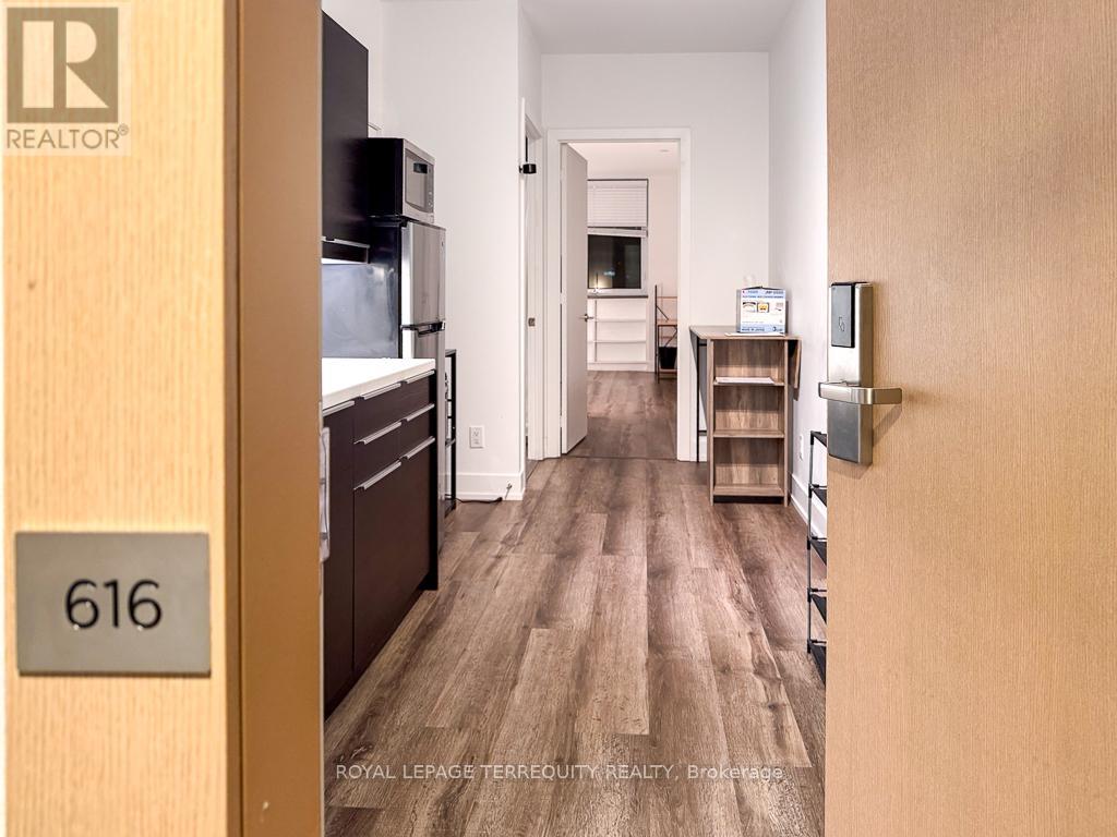 616 - 7 GRENVILLE STREET, Toronto, Ontario