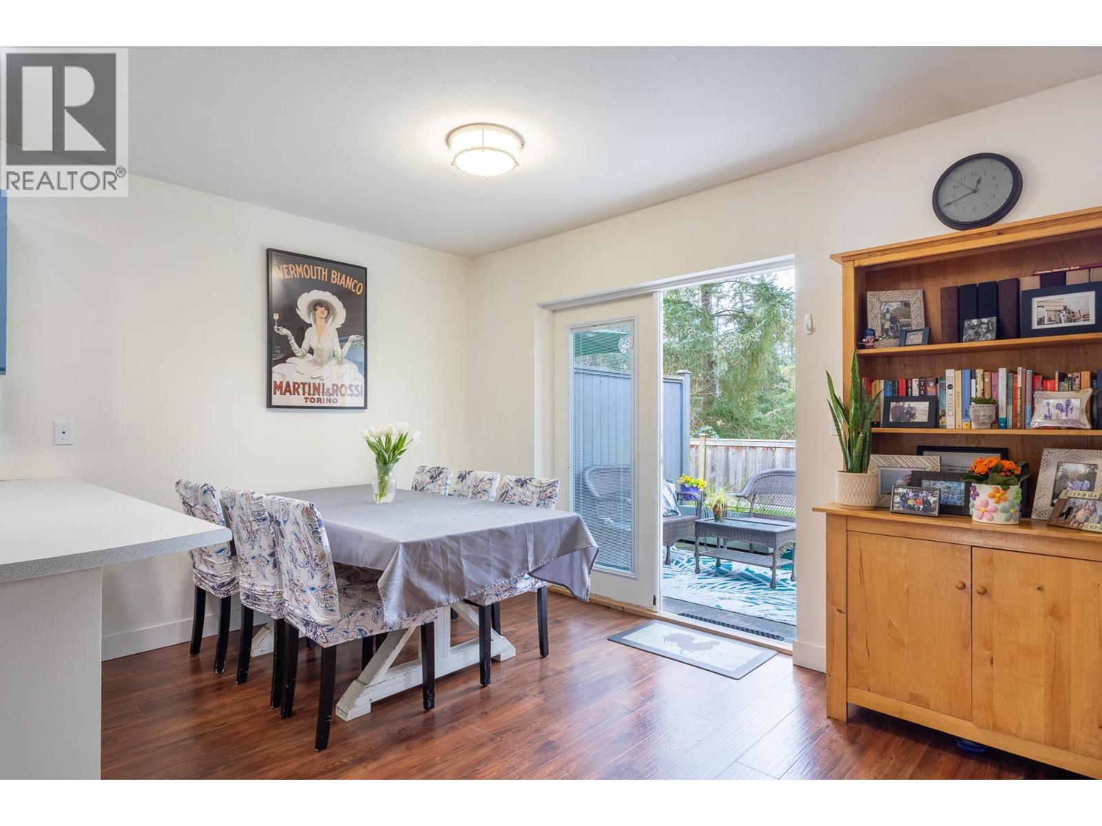 1 5706 Ebbtide Street, Sechelt, British Columbia  V7Z 0J4 - Photo 10 - R3099791