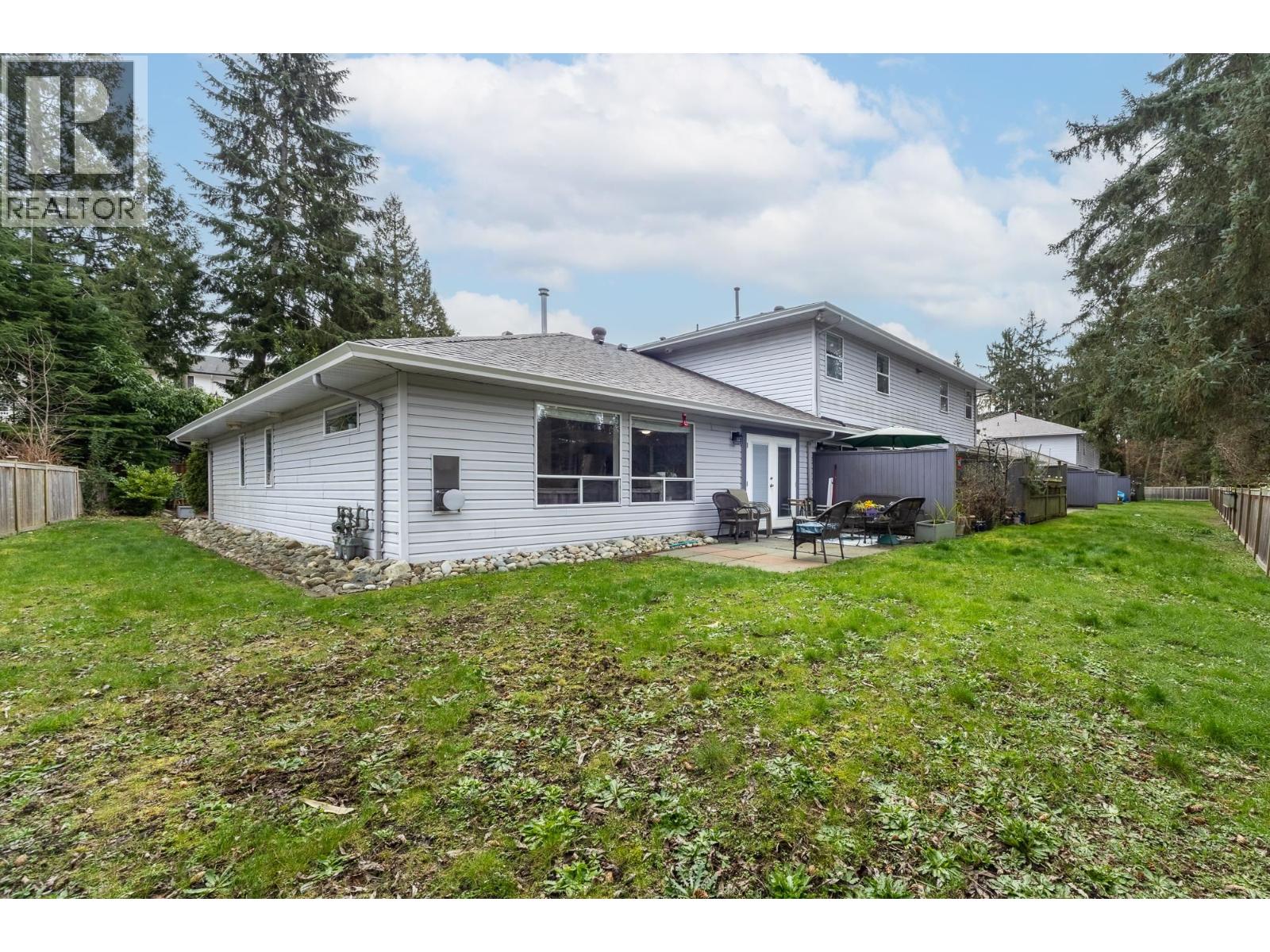 1 5706 Ebbtide Street, Sechelt, British Columbia  V7Z 0J4 - Photo 12 - R3099791