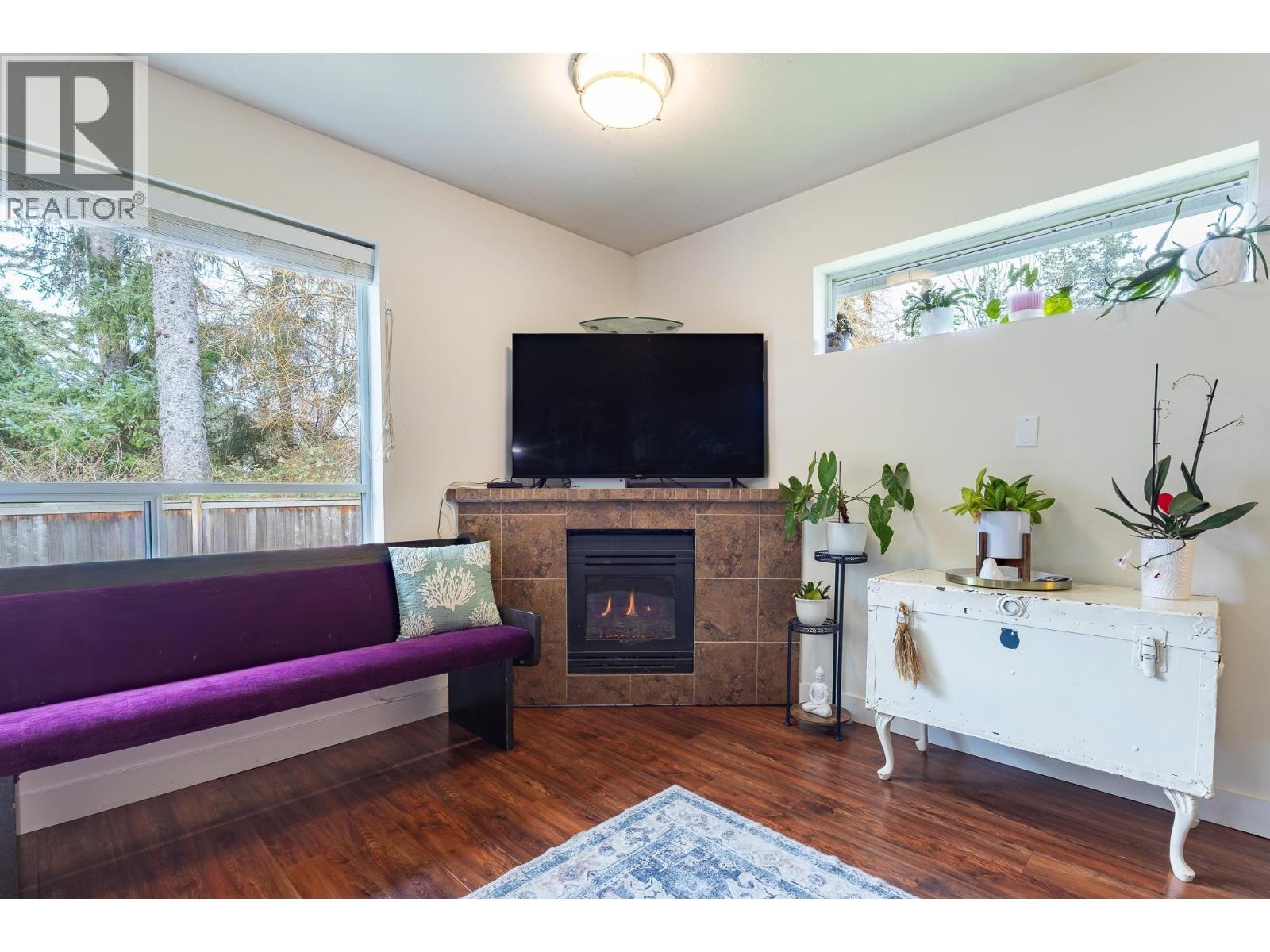 1 5706 Ebbtide Street, Sechelt, British Columbia  V7Z 0J4 - Photo 8 - R3099791