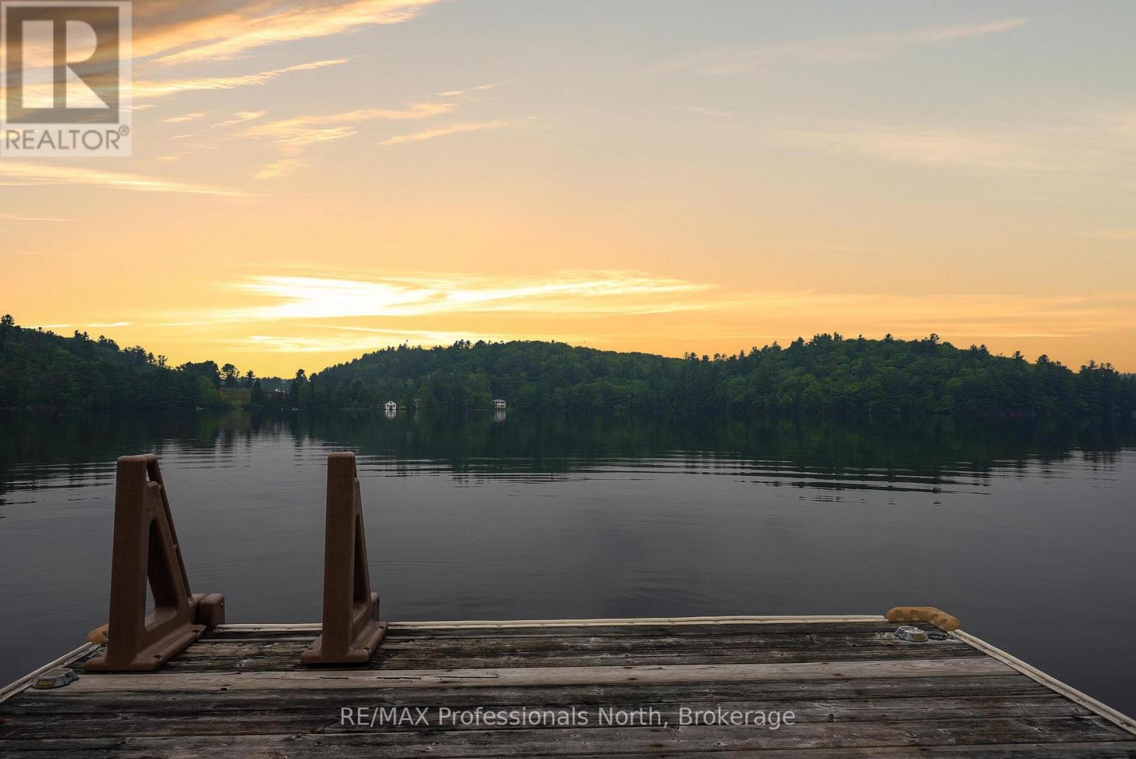 1093 Comak Crescent, Algonquin Highlands, Ontario  K0M 1S0 - Photo 3 - X12883576