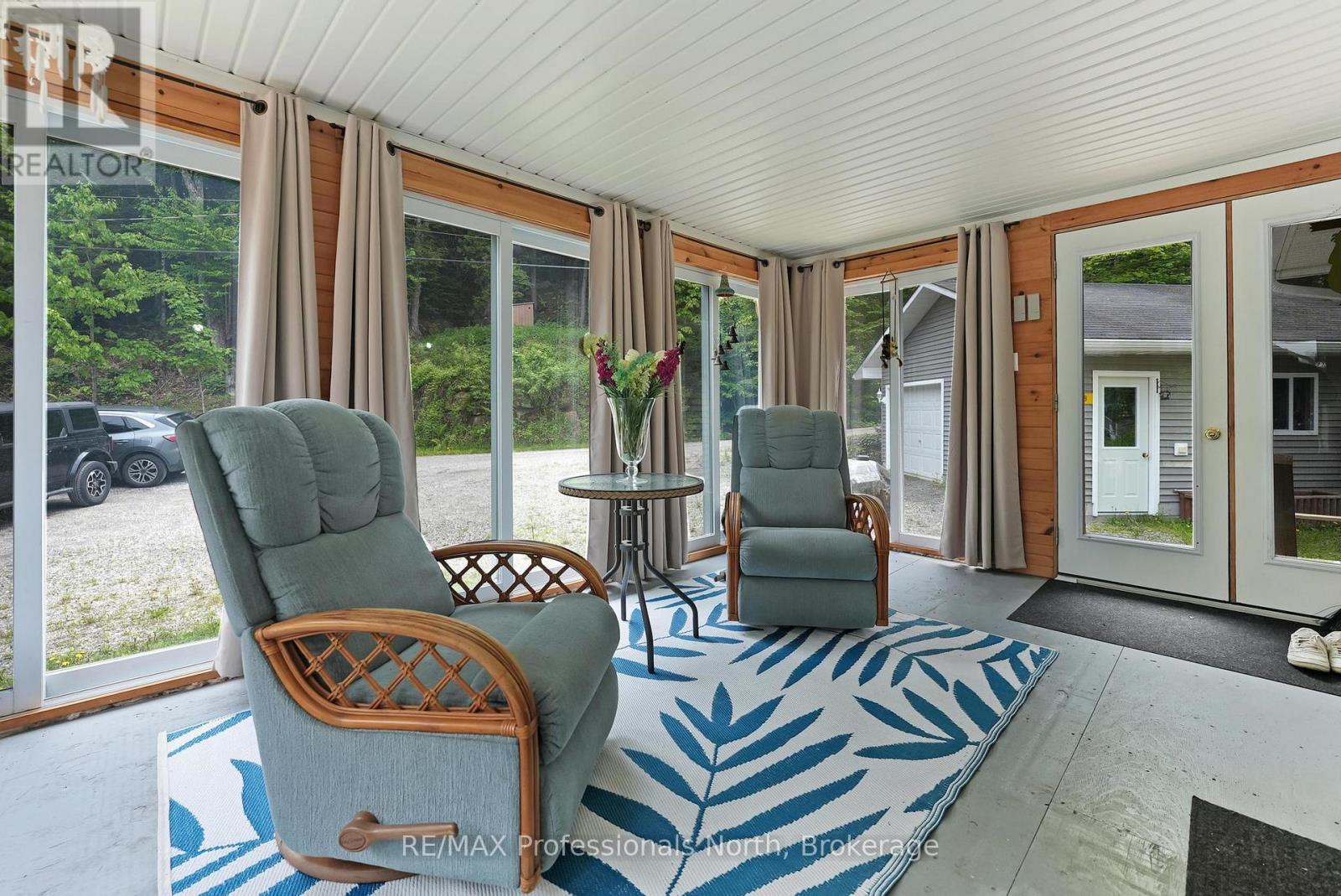 1093 Comak Crescent, Algonquin Highlands, Ontario  K0M 1S0 - Photo 33 - X12883576