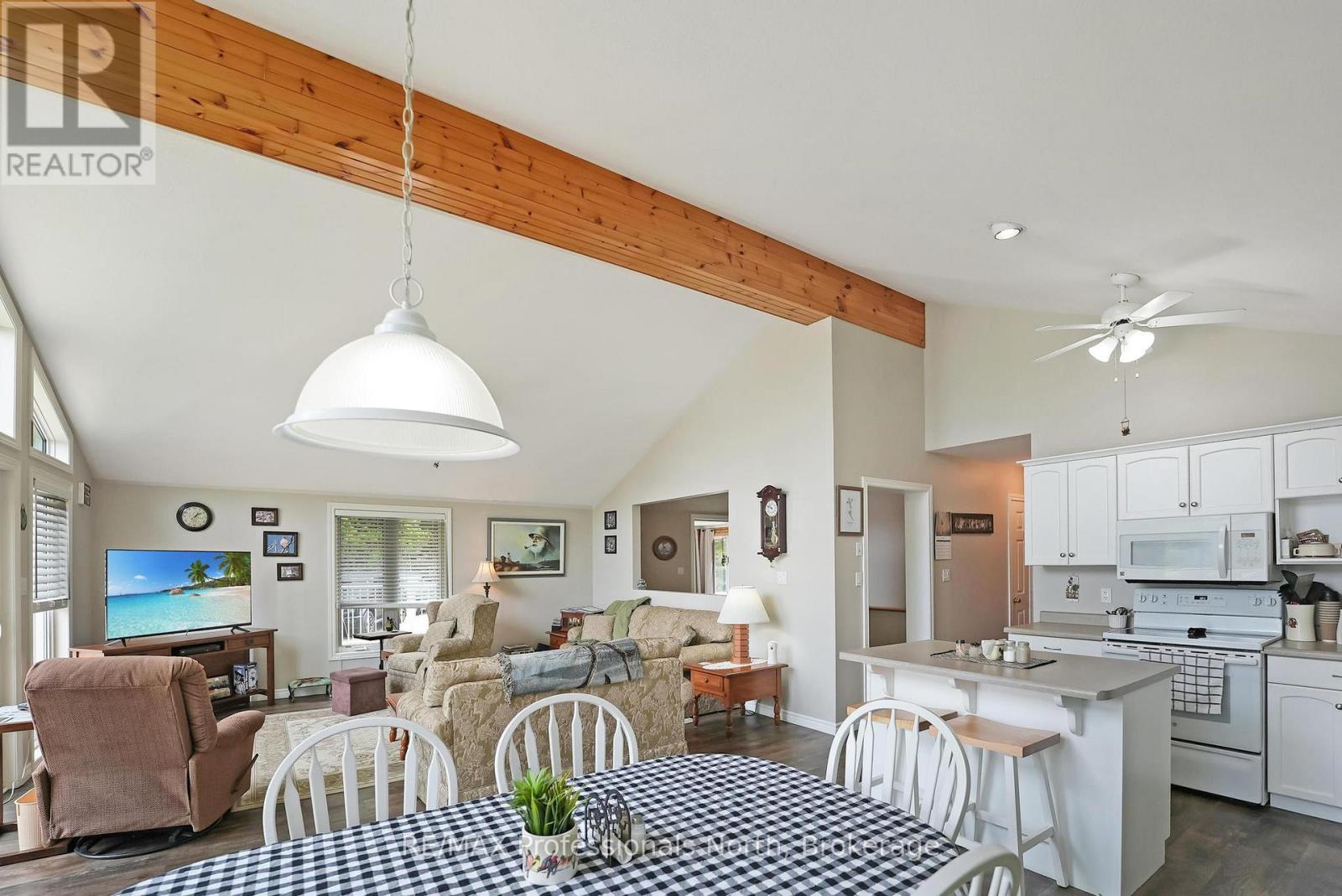 1093 Comak Crescent, Algonquin Highlands, Ontario  K0M 1S0 - Photo 34 - X12883576