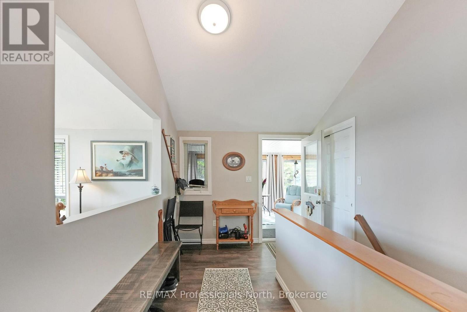 1093 Comak Crescent, Algonquin Highlands, Ontario  K0M 1S0 - Photo 35 - X12883576