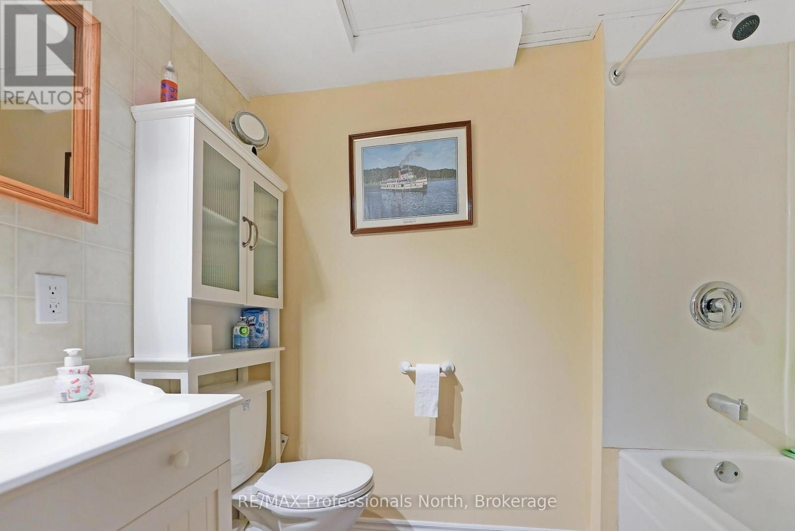 1093 Comak Crescent, Algonquin Highlands, Ontario  K0M 1S0 - Photo 39 - X12883576