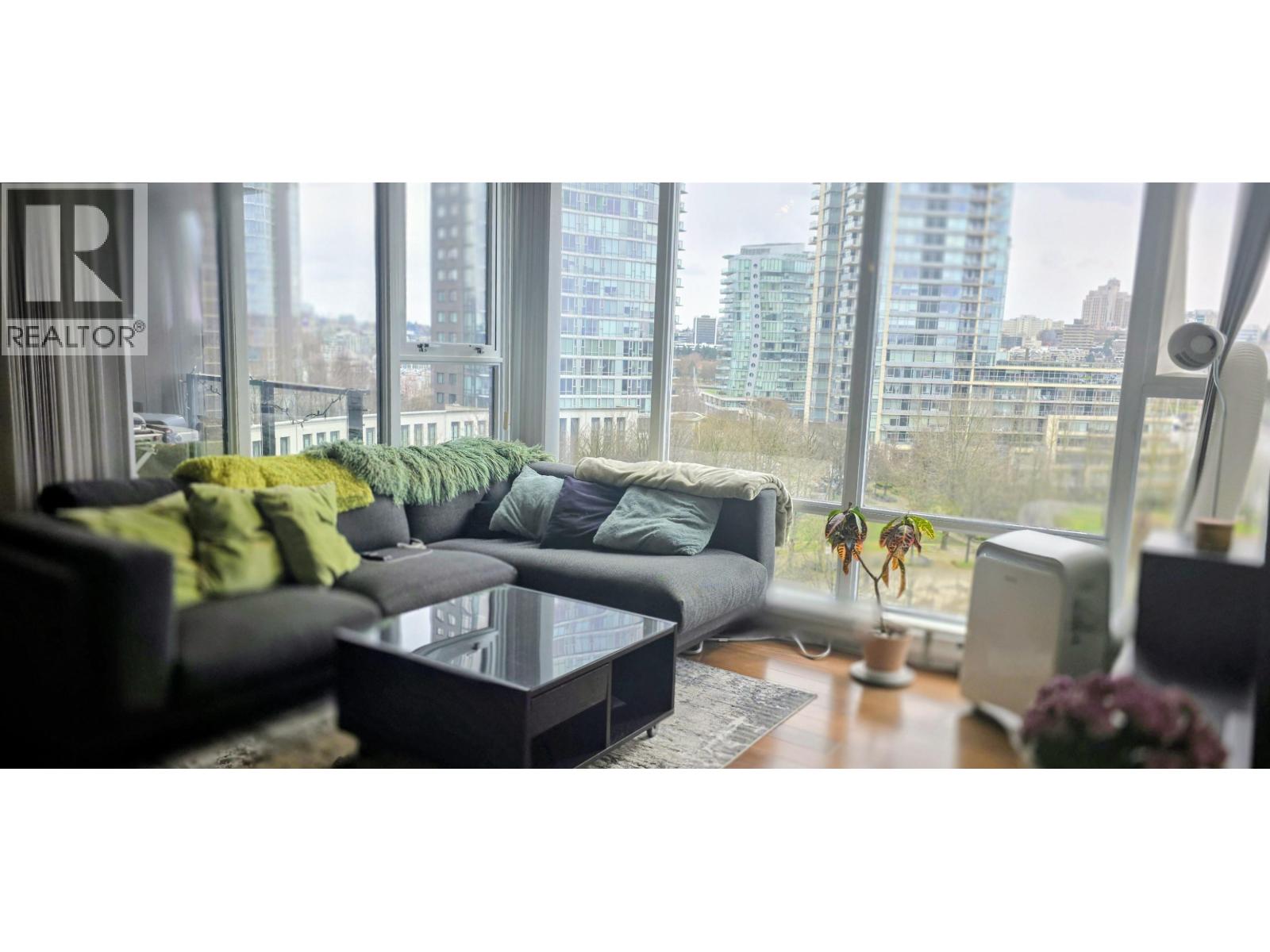 805 583 Beach Crescent, Vancouver, British Columbia  V6Z 3E6 - Photo 3 - R3099784