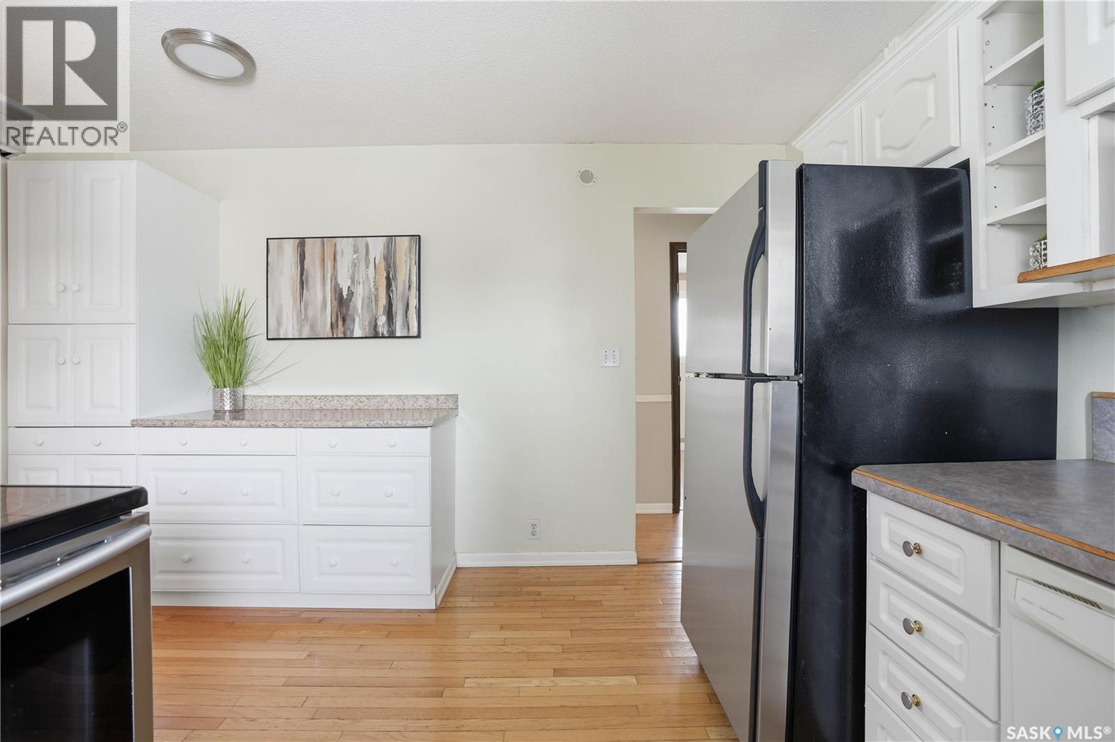 6114 1st Avenue N, Regina, Saskatchewan  S4T 6Z7 - Photo 15 - SK030416