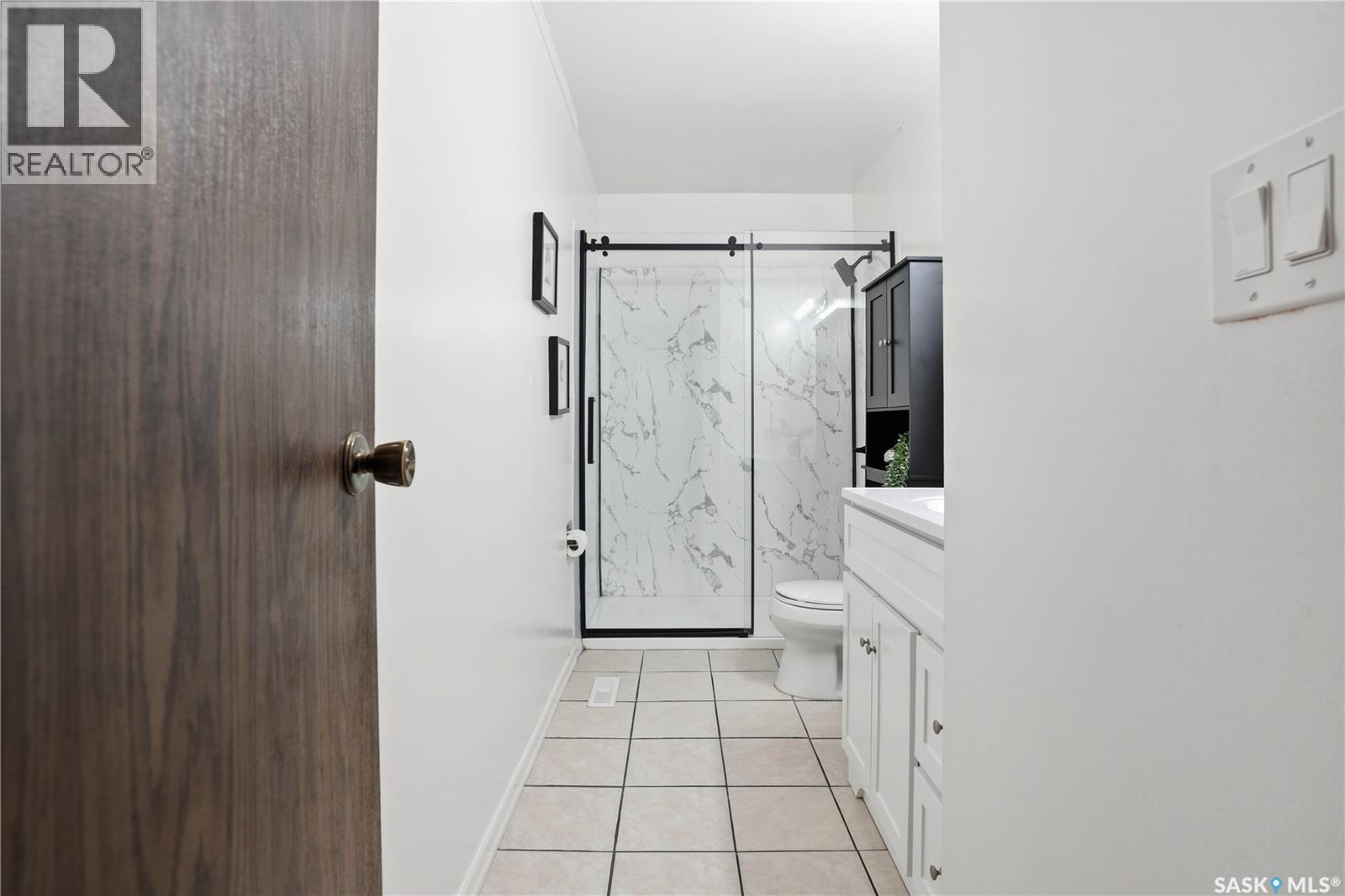 6114 1st Avenue N, Regina, Saskatchewan  S4T 6Z7 - Photo 21 - SK030416