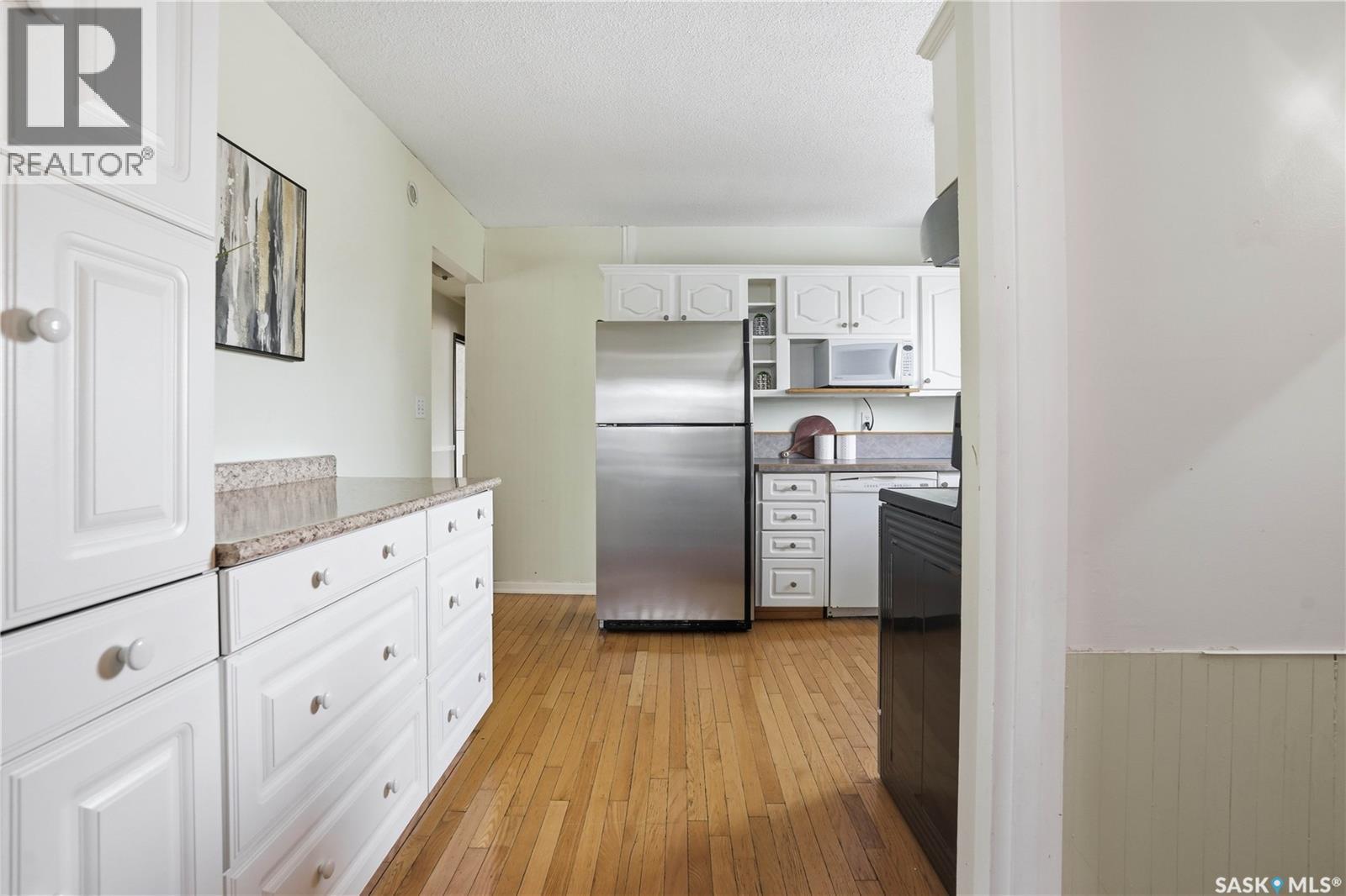 6114 1st Avenue N, Regina, Saskatchewan  S4T 6Z7 - Photo 11 - SK030416