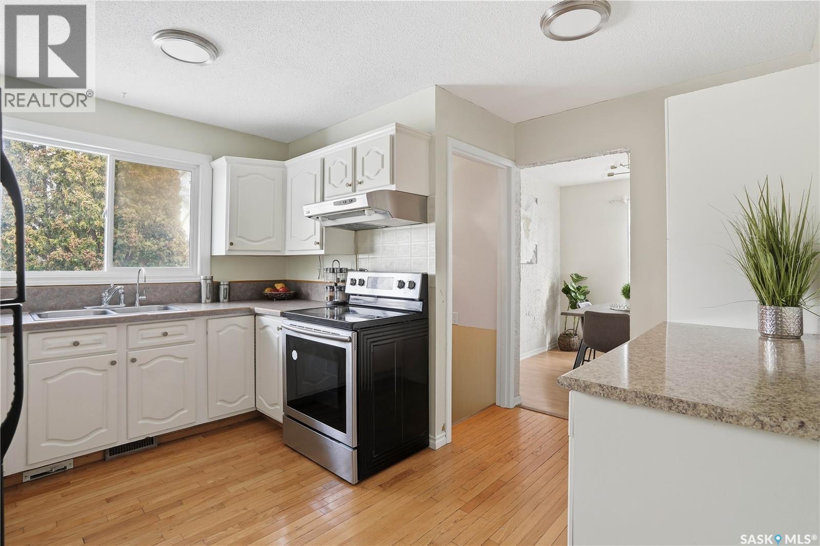 6114 1st Avenue N, Regina, Saskatchewan  S4T 6Z7 - Photo 18 - SK030416