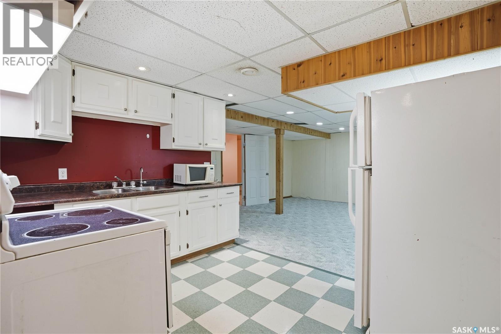 6114 1st Avenue N, Regina, Saskatchewan  S4T 6Z7 - Photo 34 - SK030416