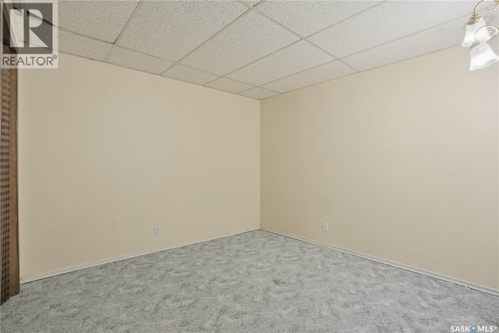 6114 1st Avenue N, Regina, Saskatchewan  S4T 6Z7 - Photo 37 - SK030416