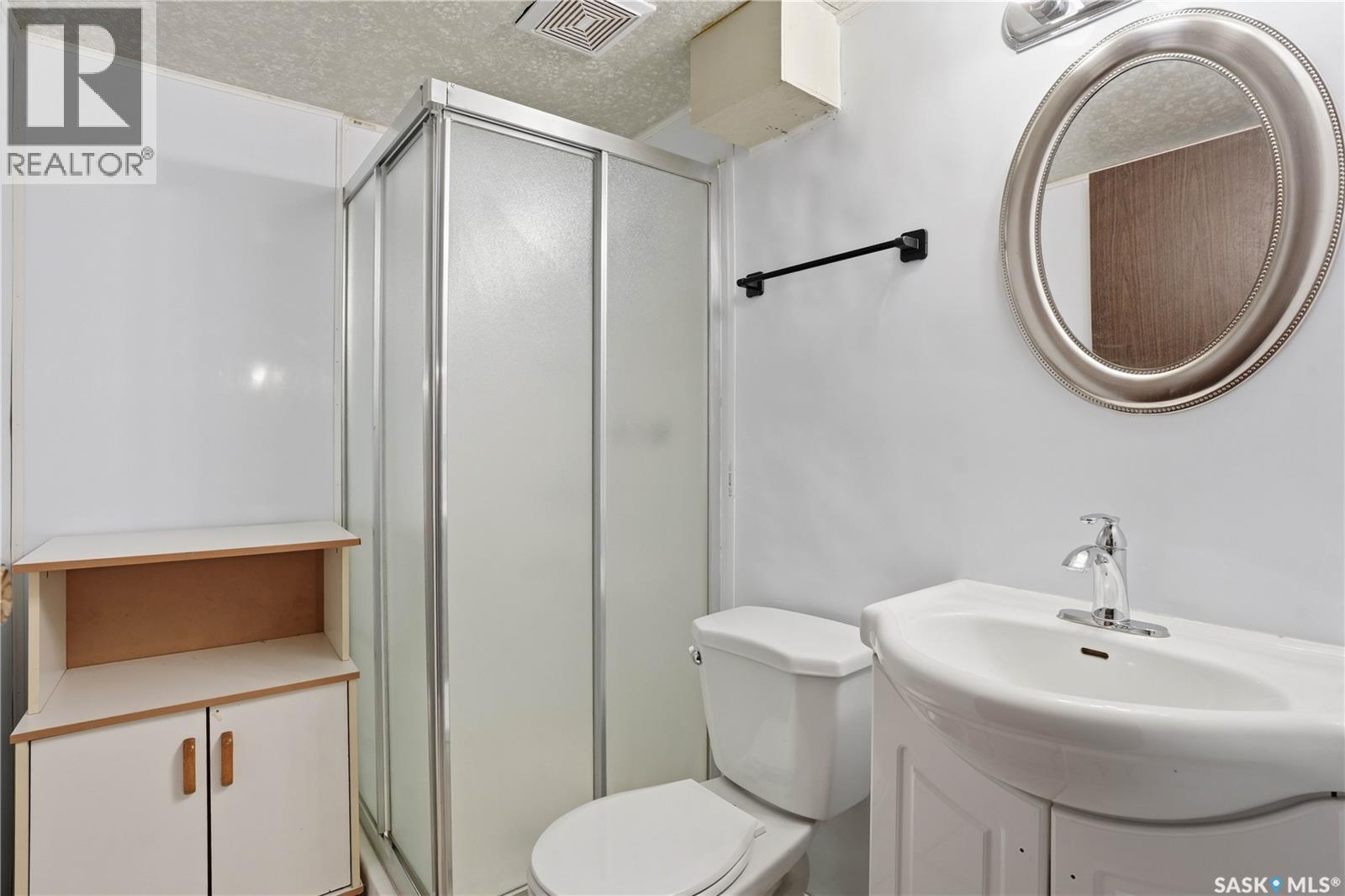 6114 1st Avenue N, Regina, Saskatchewan  S4T 6Z7 - Photo 39 - SK030416