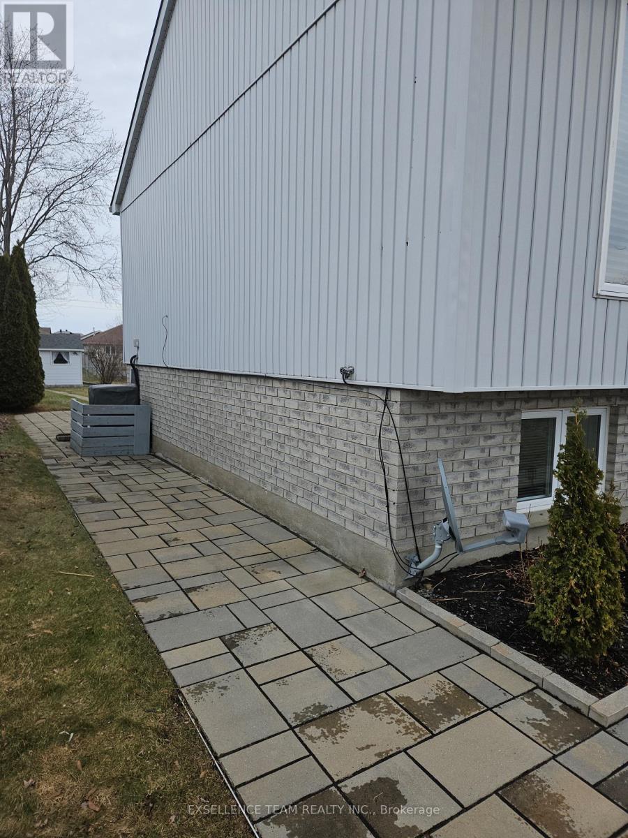 2033 Concorde Street, Cornwall, Ontario  K6H 6M3 - Photo 39 - X12851622