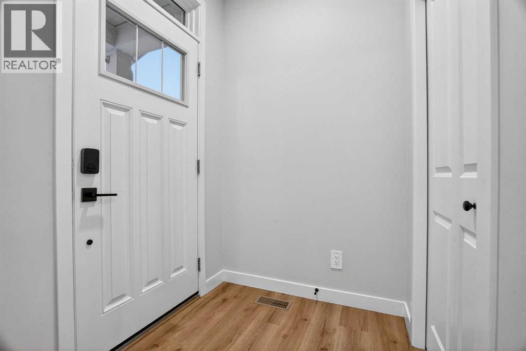 41 Lavender Passage Se, Calgary, Alberta  T3S 0G7 - Photo 3 - A2289670