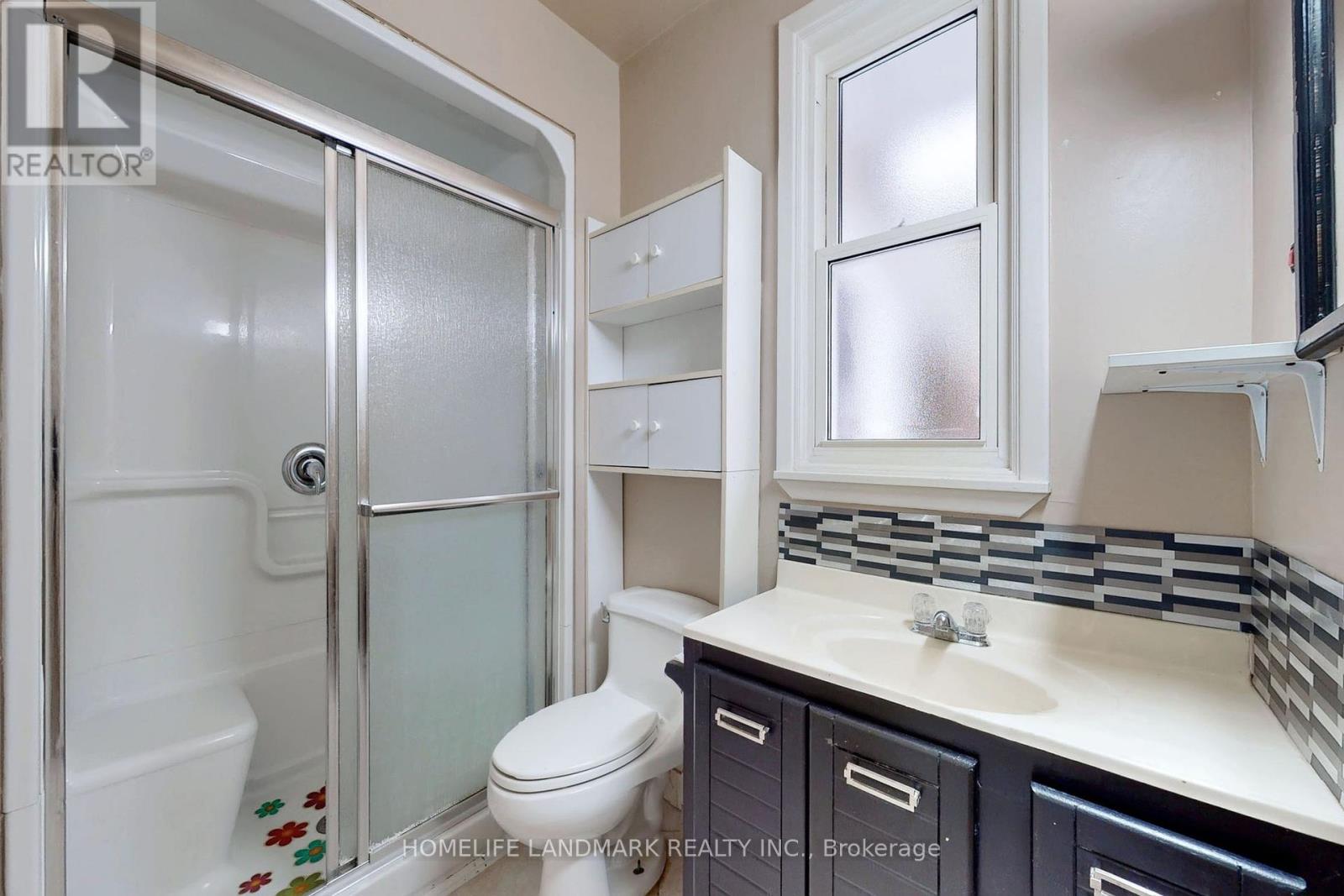 135 Ringwood Road, Oakville, Ontario  L6H 1K3 - Photo 27 - W12881068