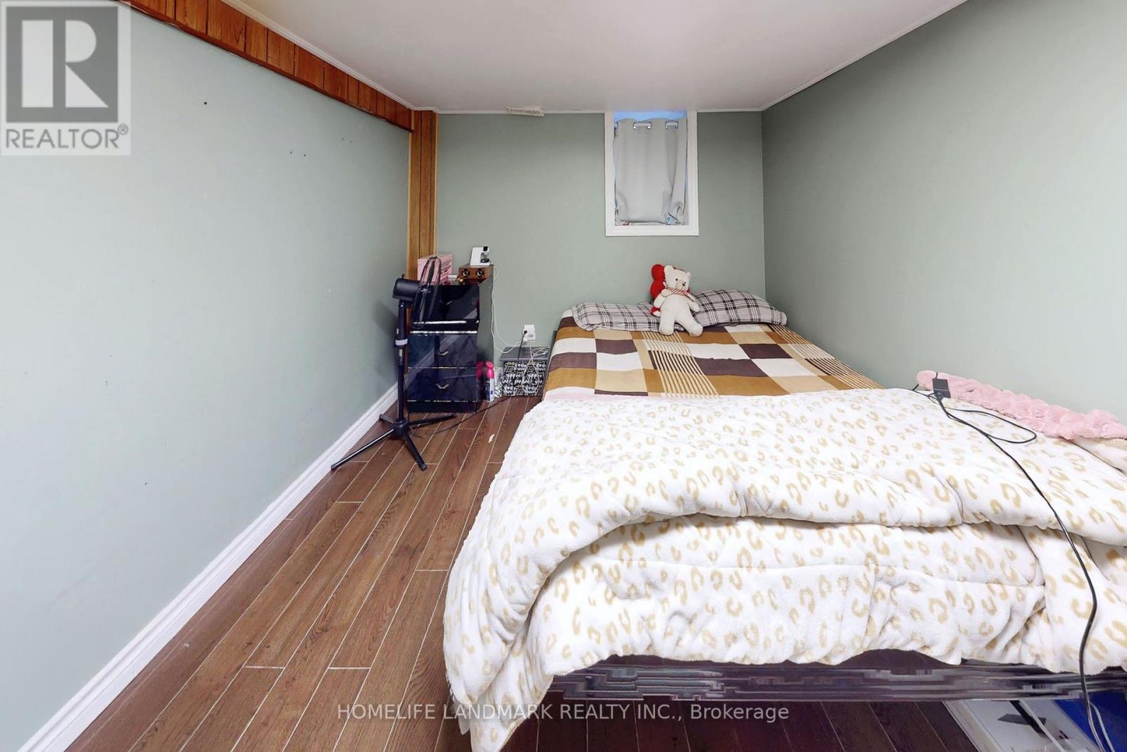 135 Ringwood Road, Oakville, Ontario  L6H 1K3 - Photo 40 - W12881068