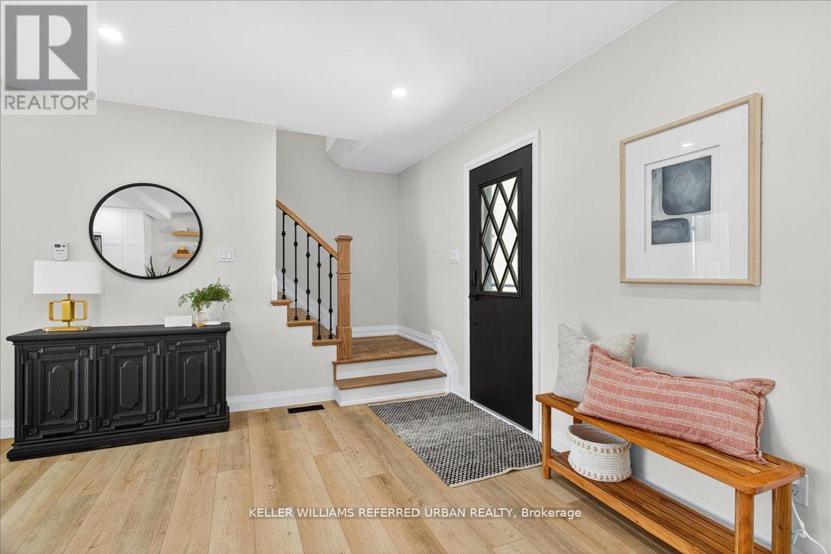 79 The Boulevard Avenue, New Tecumseth, Ontario  L0G 1W0 - Photo 5 - N12883550