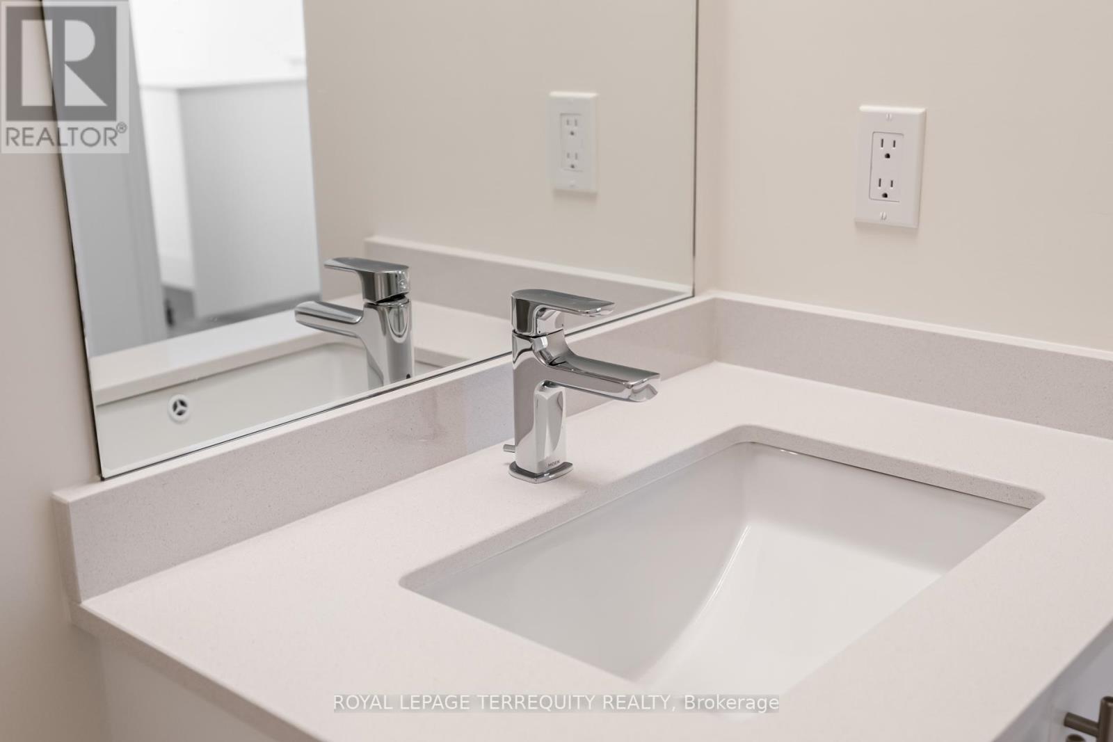 215 - 27 Korda Gate, Vaughan (Concord), Ontario  L4K 0P6 - Photo 25 - N12883562