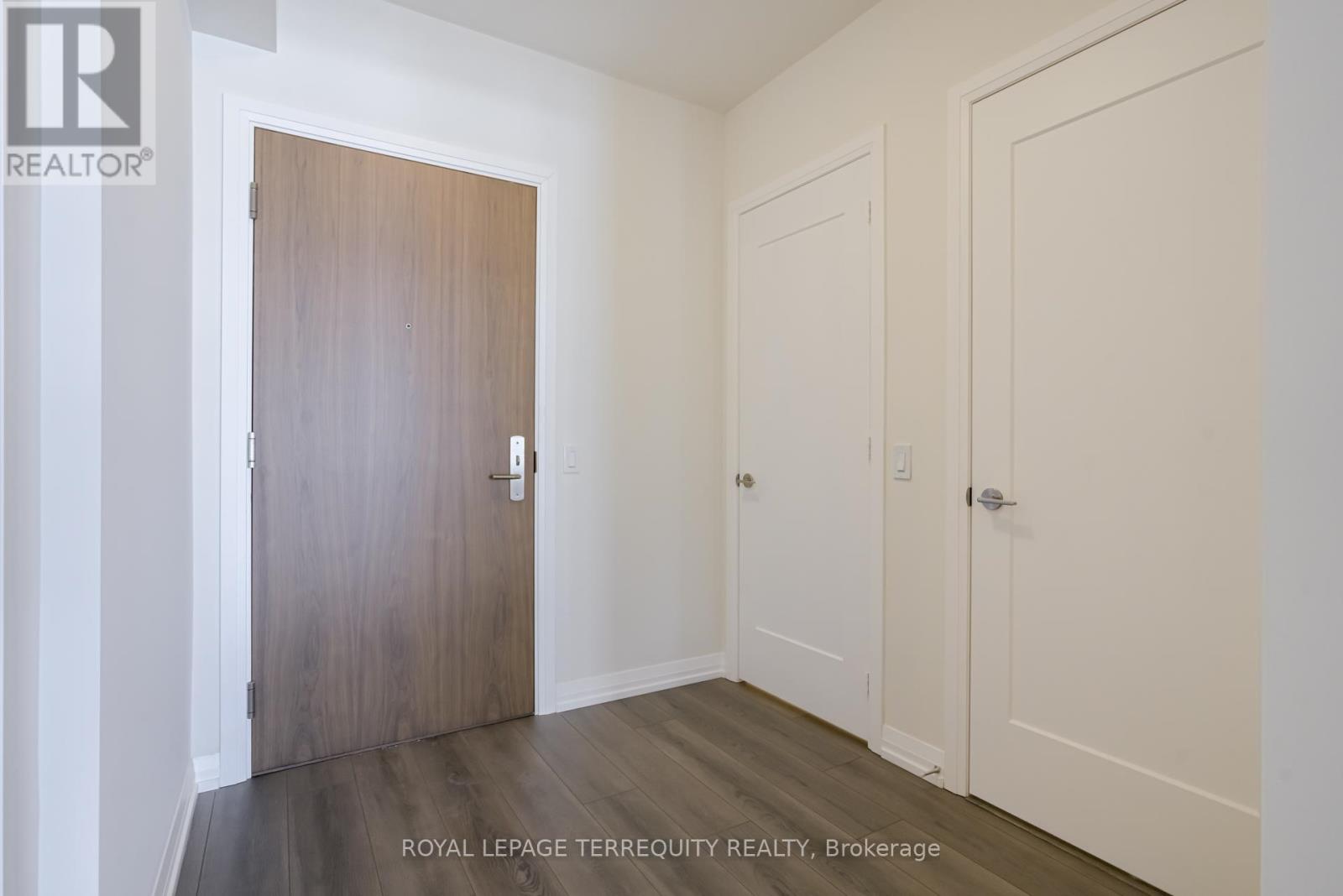 215 - 27 Korda Gate, Vaughan (Concord), Ontario  L4K 0P6 - Photo 27 - N12883562